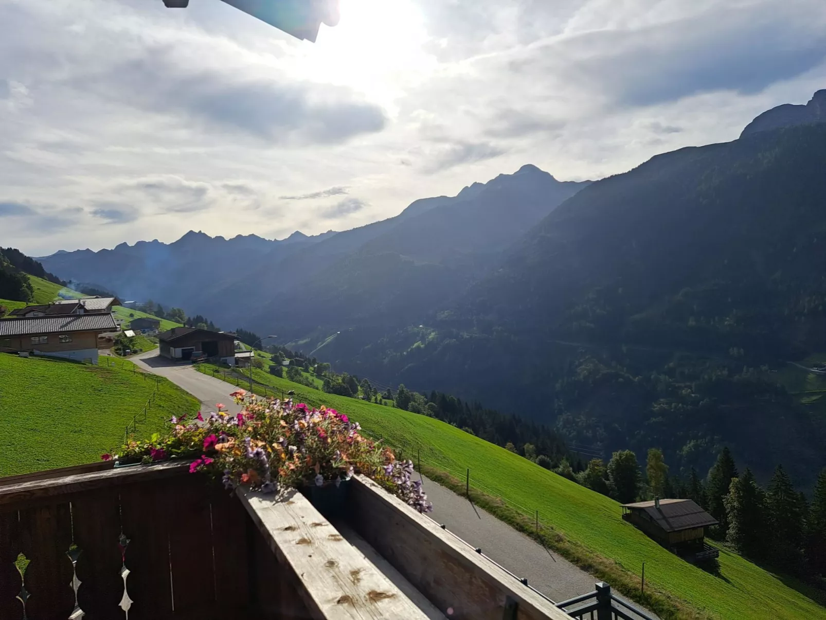Alpenblick-Outside