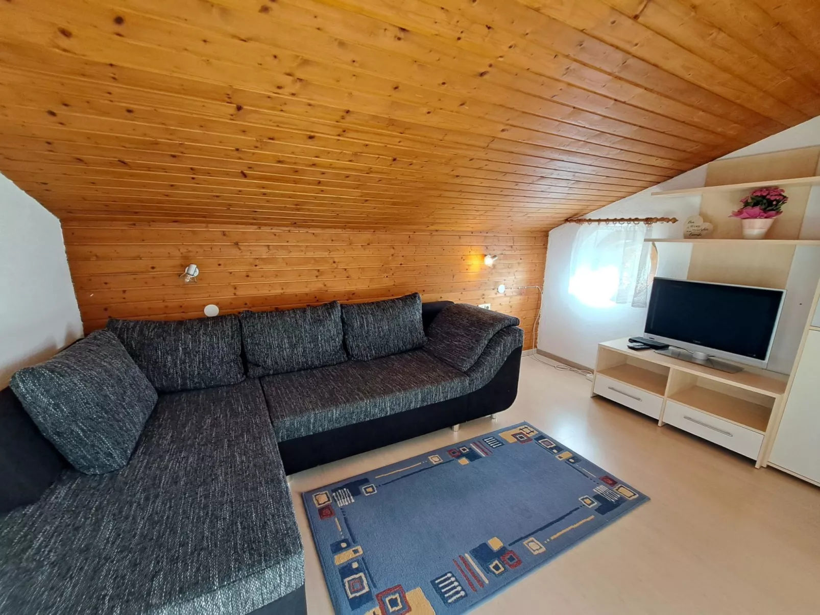 Alpenblick-Inside