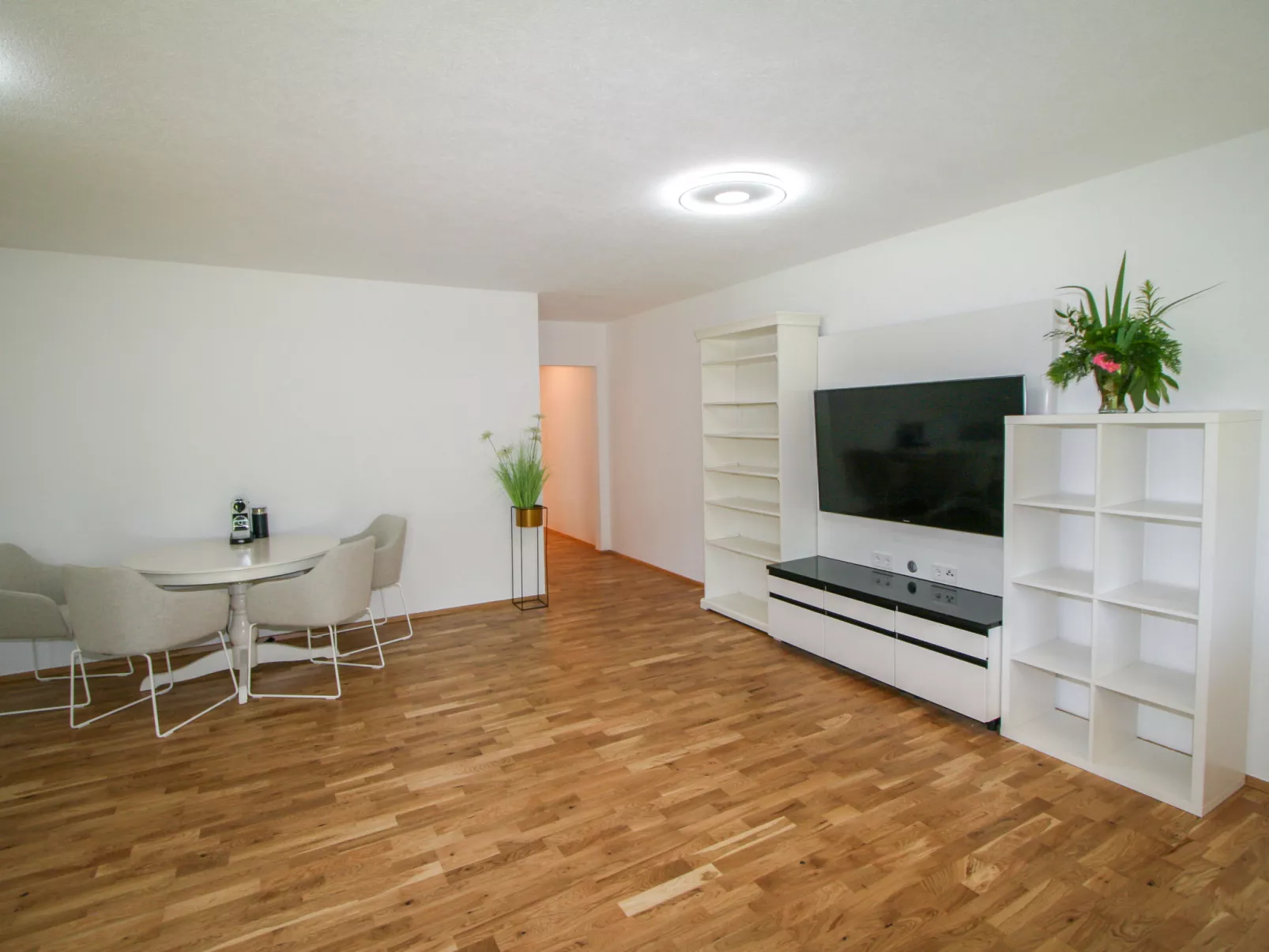 Diwani home stay Innsbruck-Drinnen