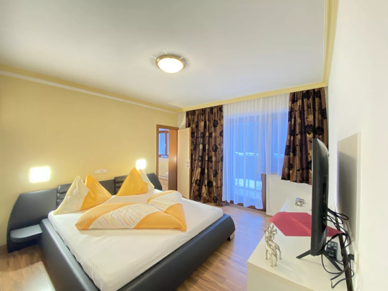 INT4 - 2 Zimmer max. 5 Personen A3-Inside