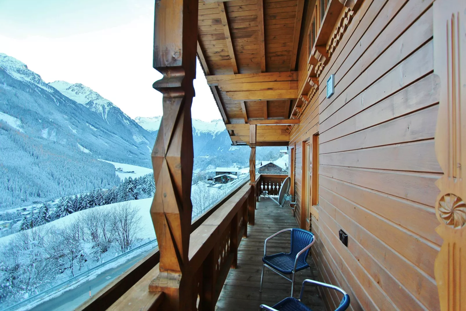 Lauras Bergheimat-Terrace balcony