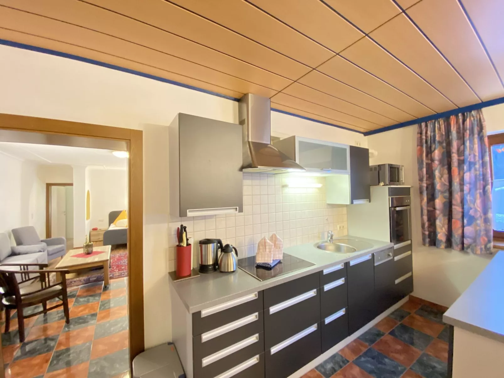 INT4 - 2 Zimmer max. 5 Personen A3-Inside