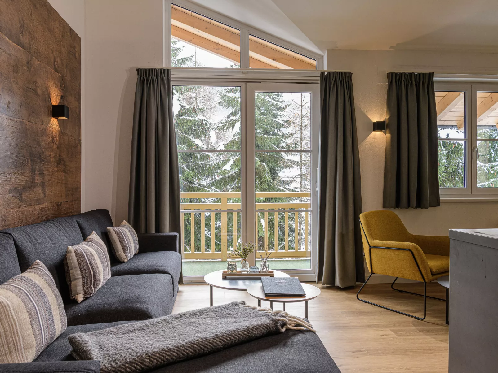 Alpine Rehrenberg 1-Inside