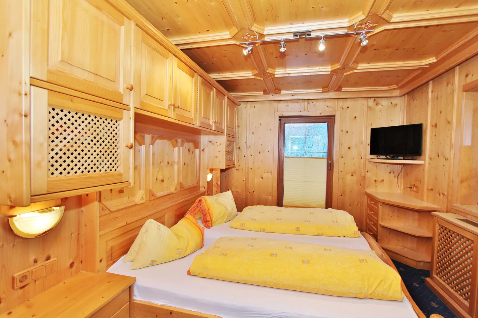 Lauras Bergheimat-Bedroom