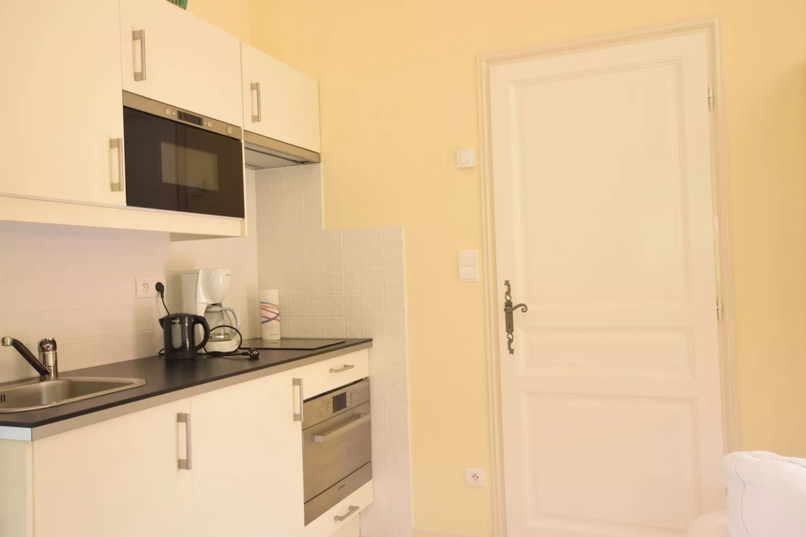 Appartement - MONTBRUN-LES-BAINS-Kitchen