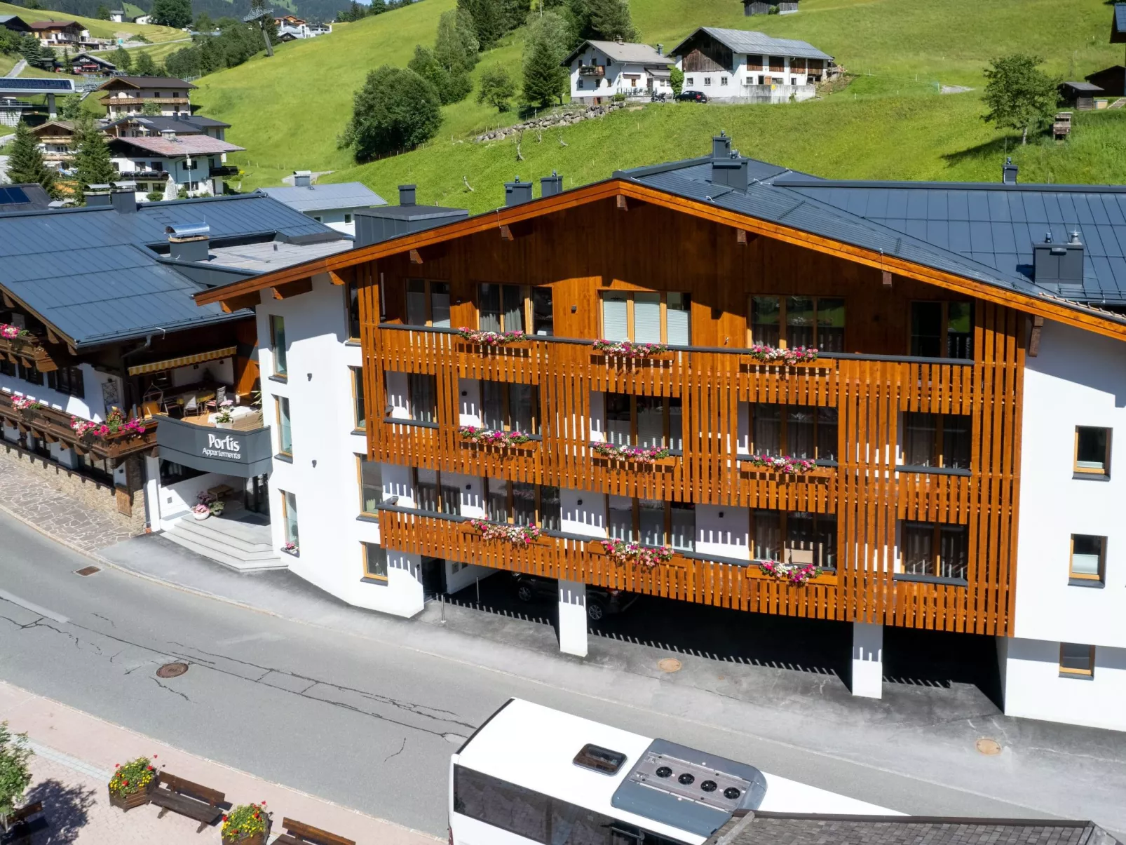 4 Raum Typ Bergsuite-Outside