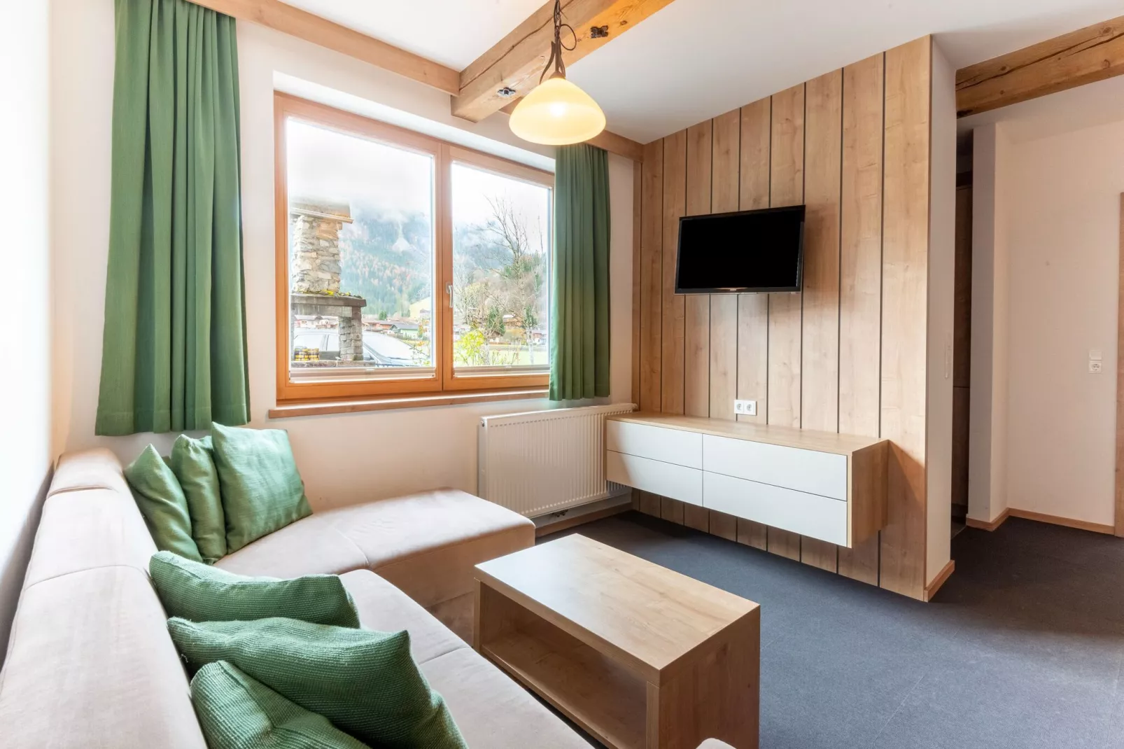 Appartement Zillertal Alpen A-Living room