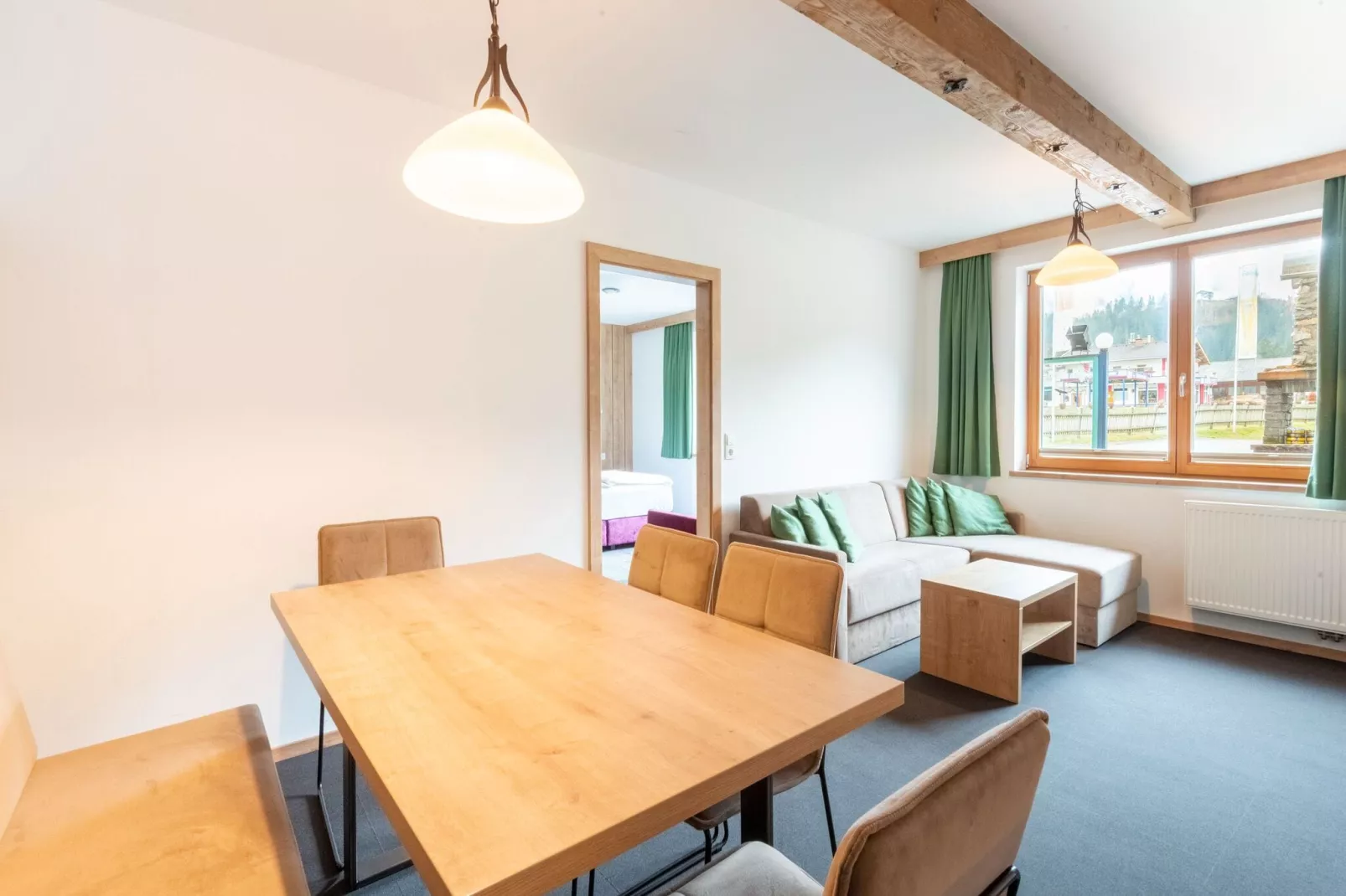 Appartement Zillertal Alpen A-Dining room