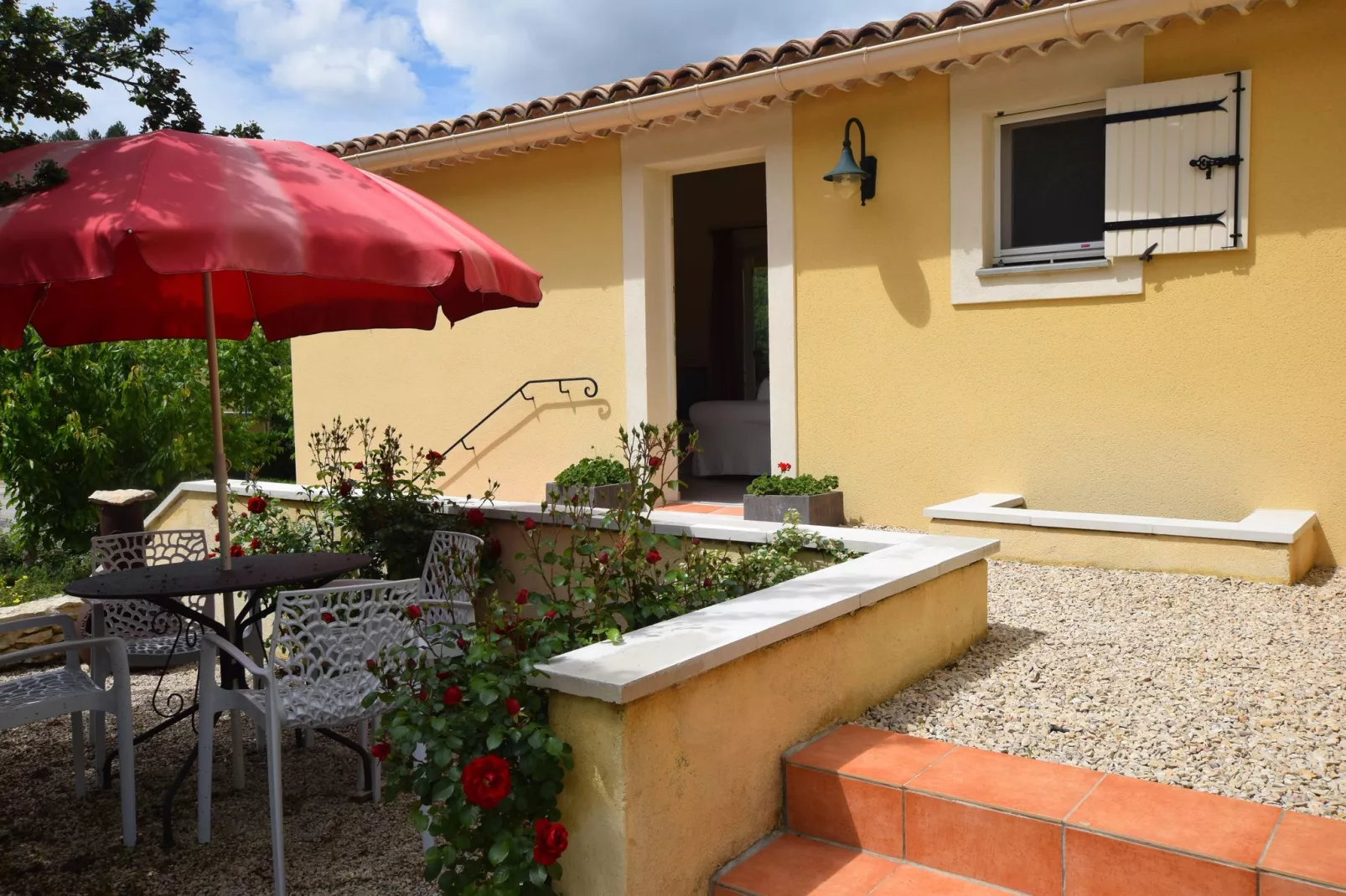 Appartement - MONTBRUN-LES-BAINS-Terrace balcony