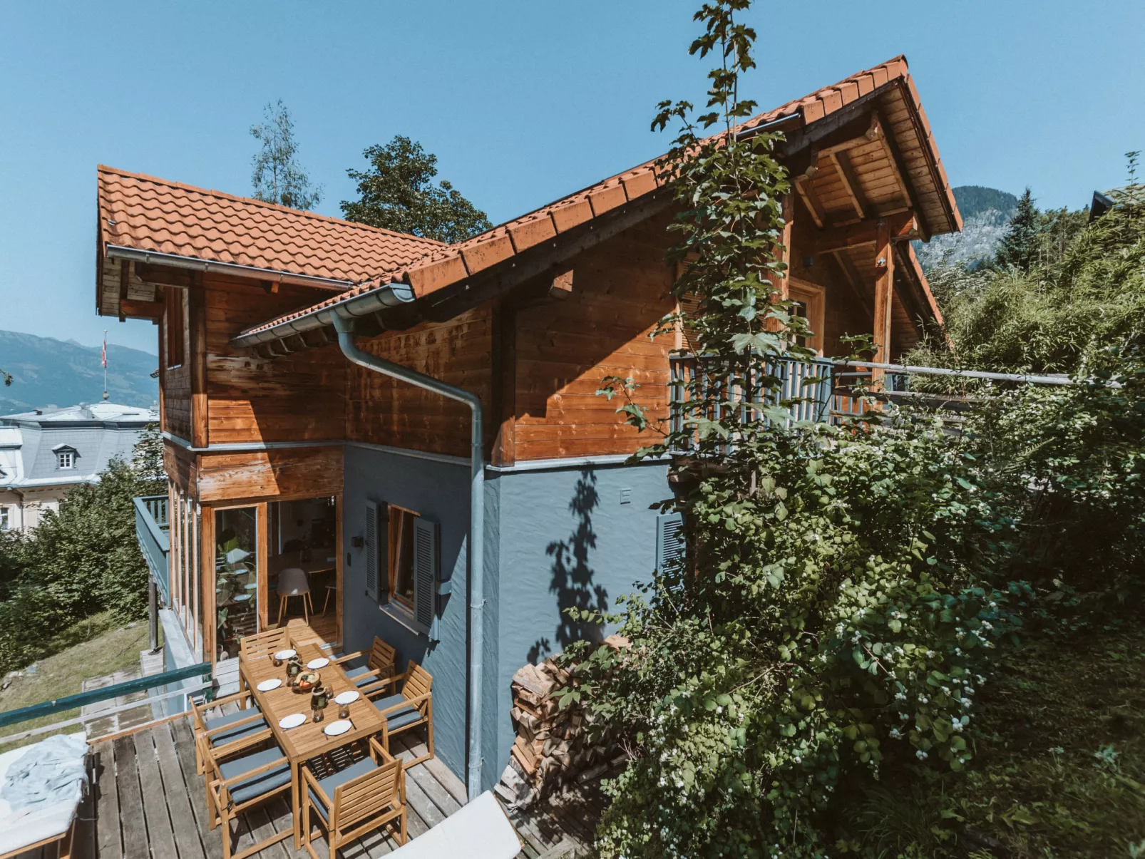 Chalet 1018-Outside
