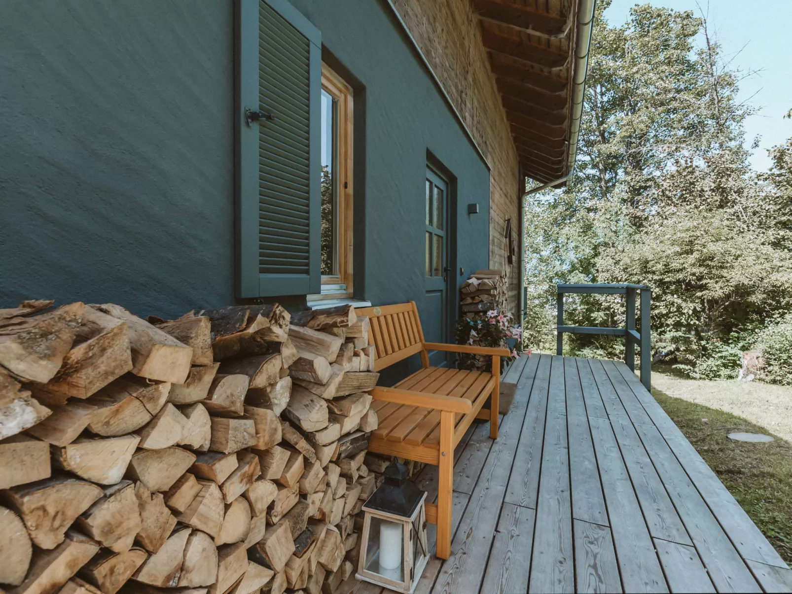 Chalet 1018-Outside