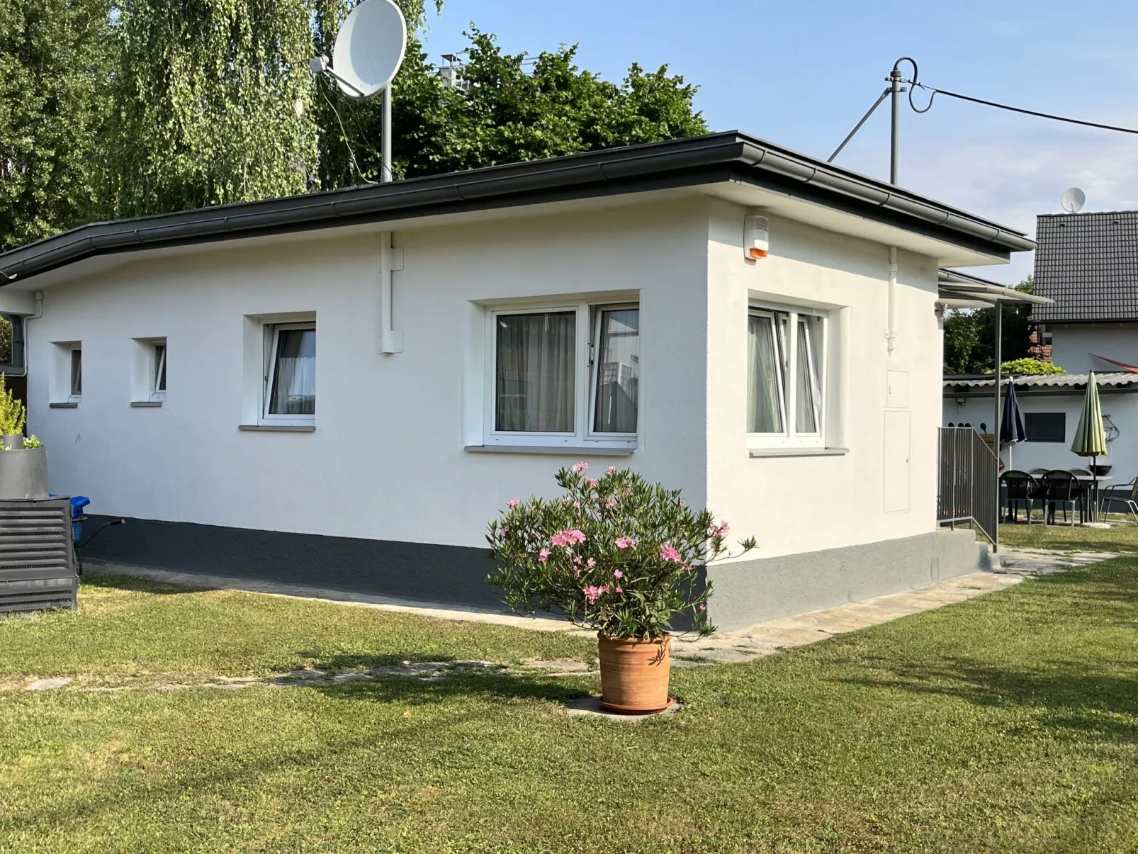 Bungalow Leopoldau-Outside