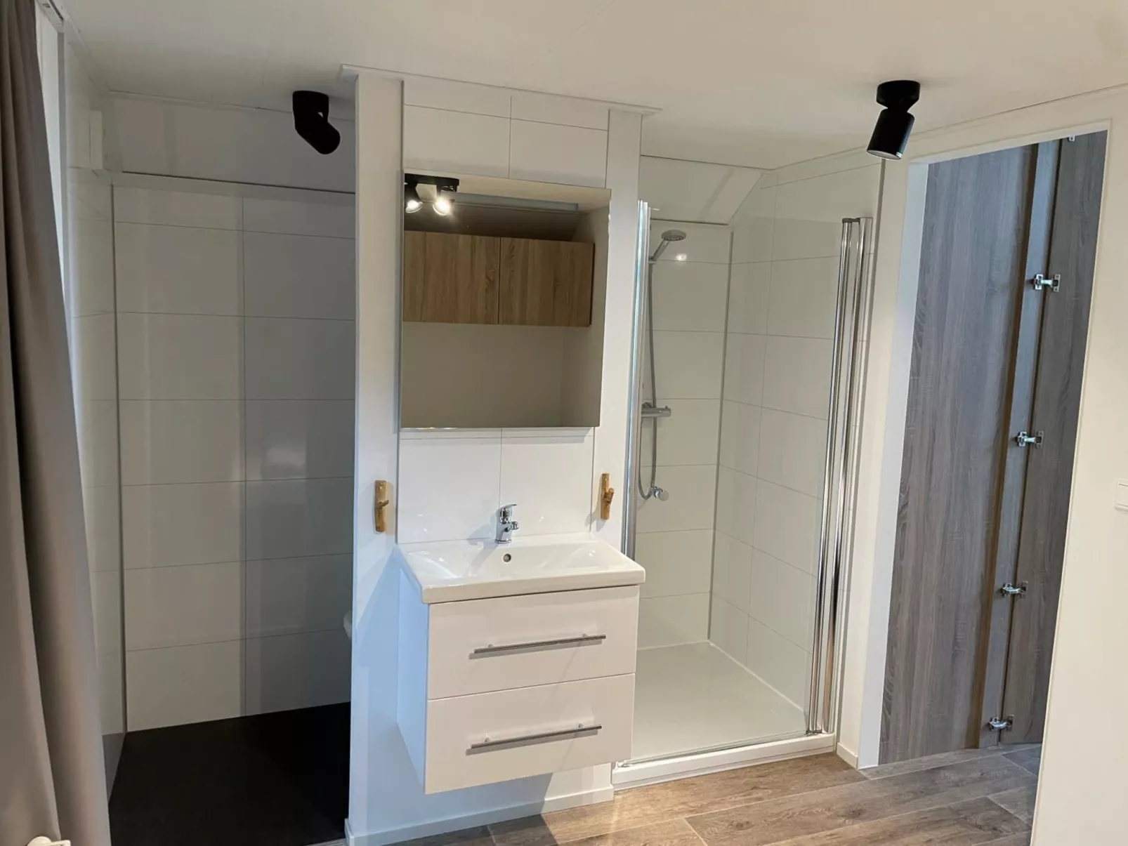 Tiny Beach House 2-Inside