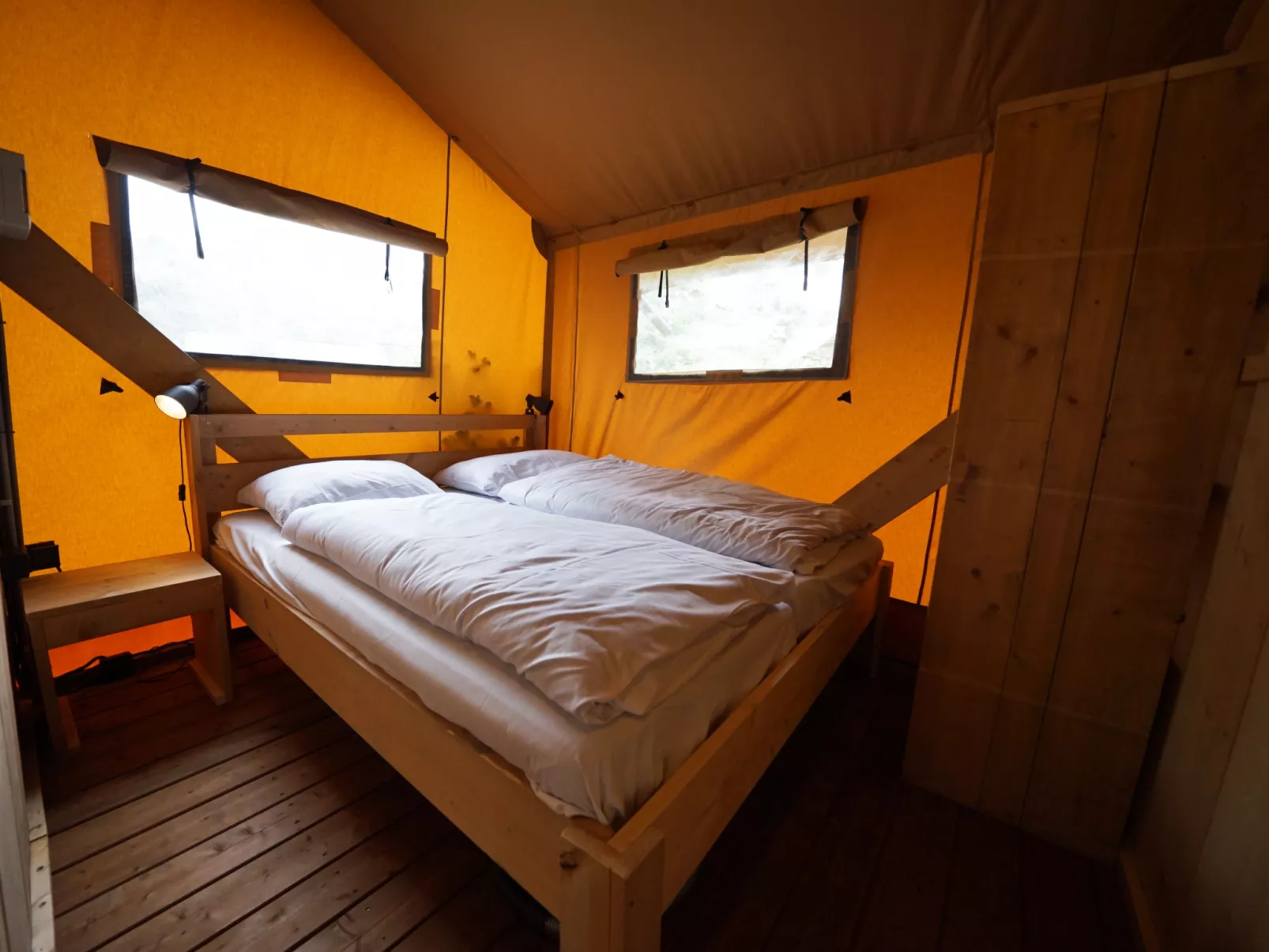 Lodgetent 4-Drinnen