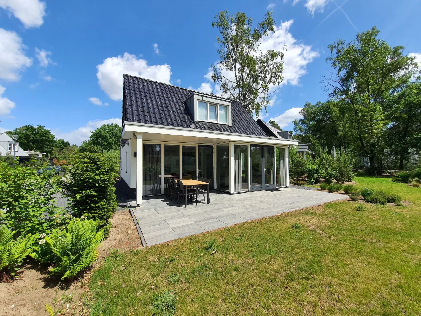 Strandvilla 6-Outside