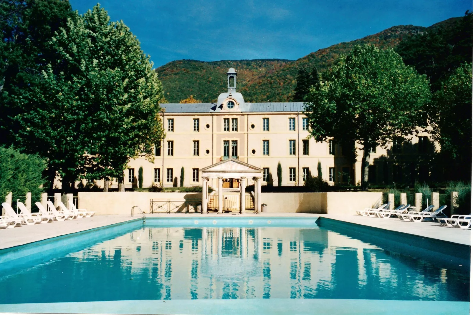 Chateau des Gipières-Exterior summer