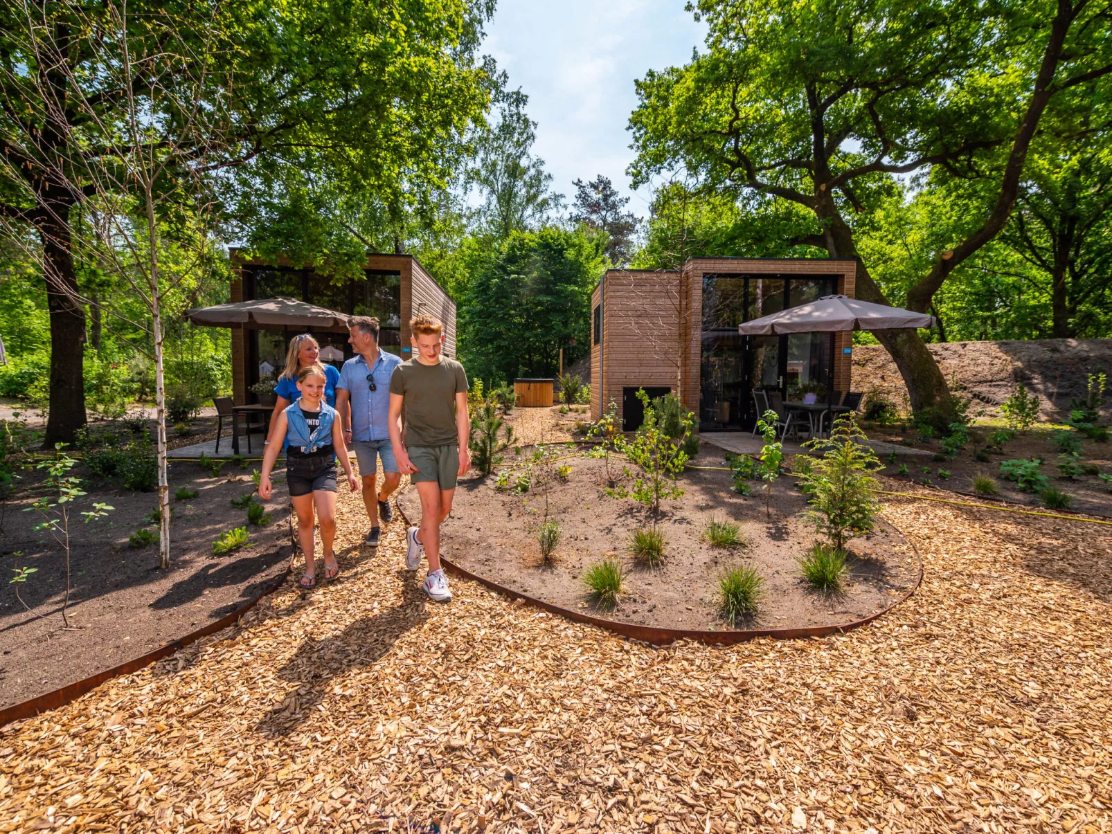 Forest Lodge 4-Outside