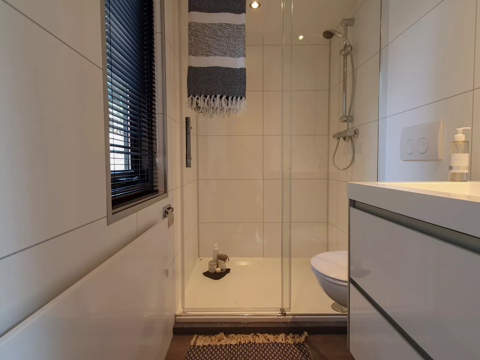 Tiny House 4-Inside
