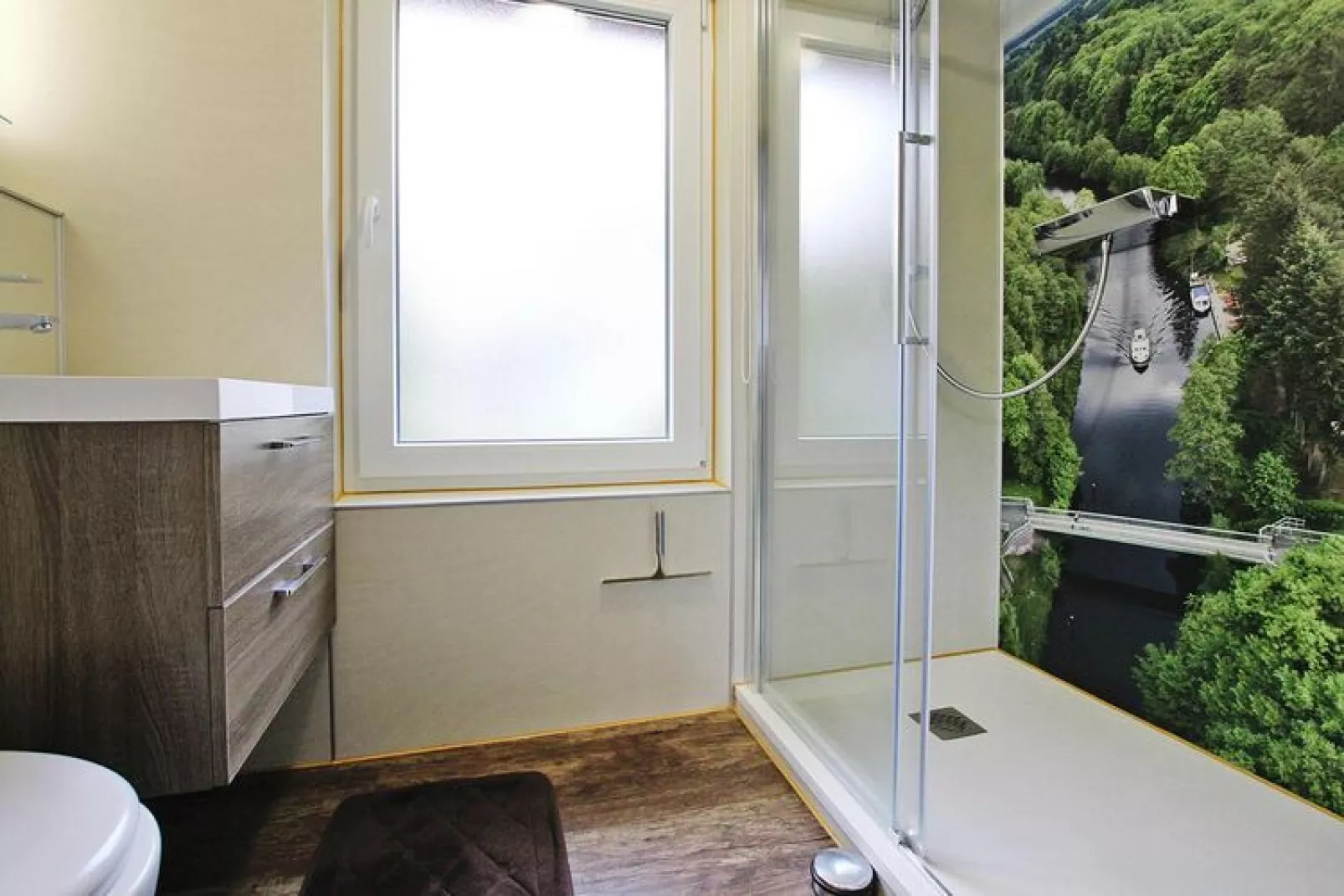 Ferienhaus Vieting direkt am Eldeufer in Parchim-Bathroom