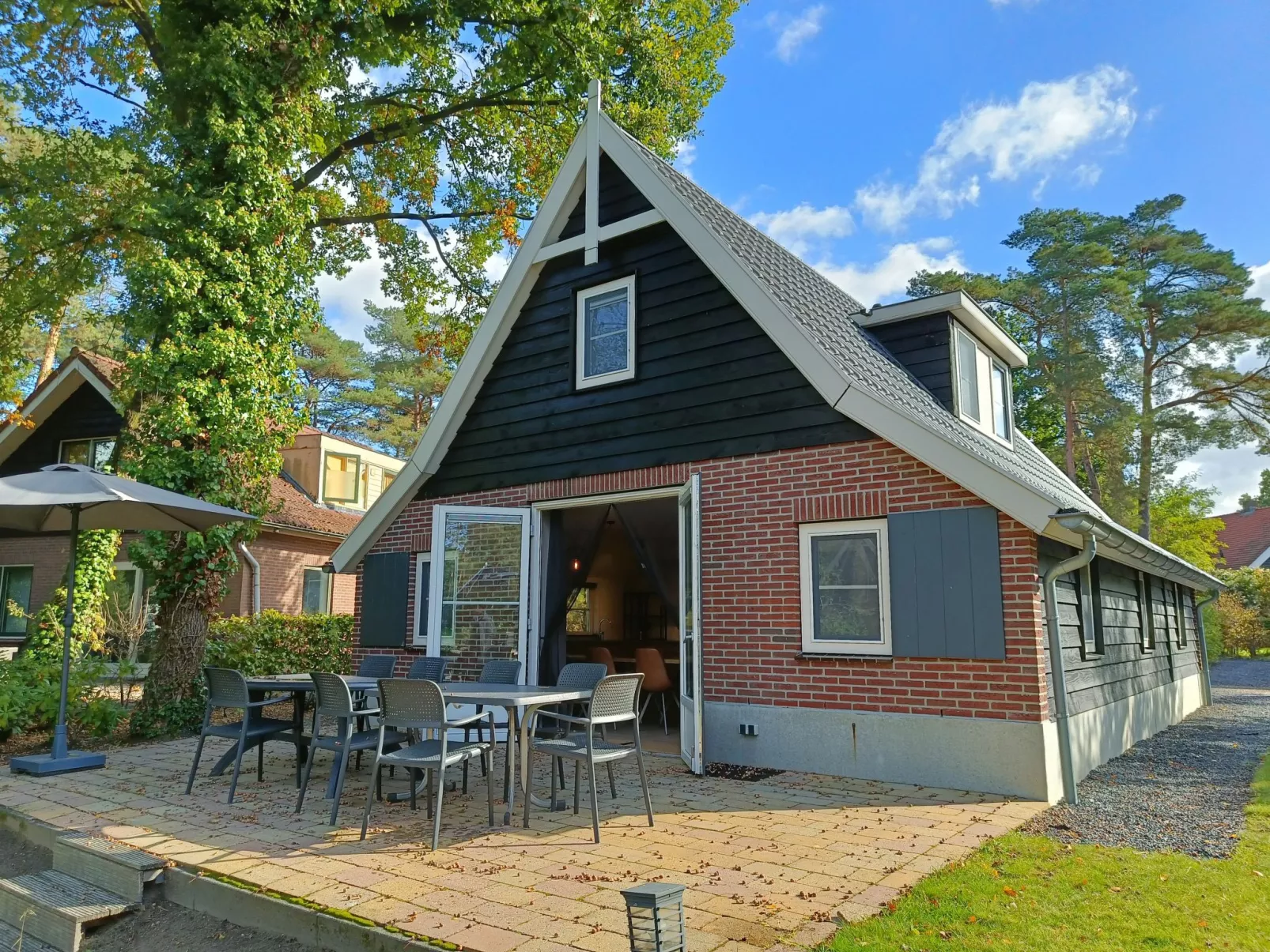 Geheim van Otterlo 8-Outside