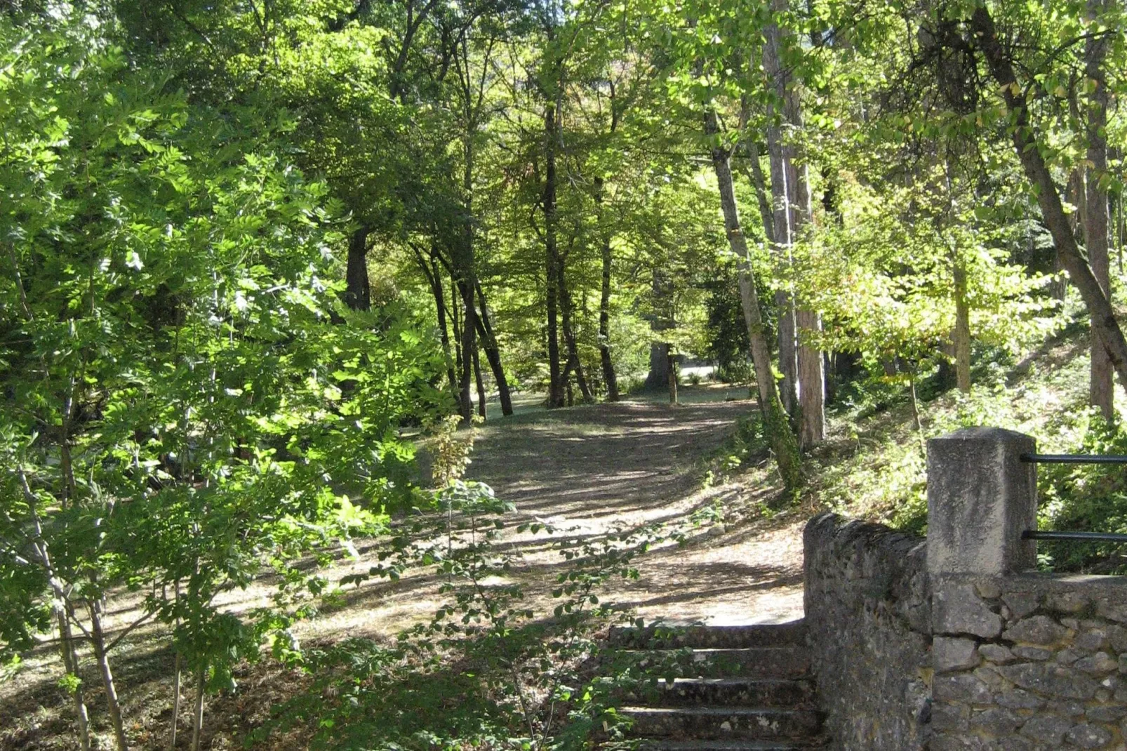 Chateau des Gipières-Areas summer 5km