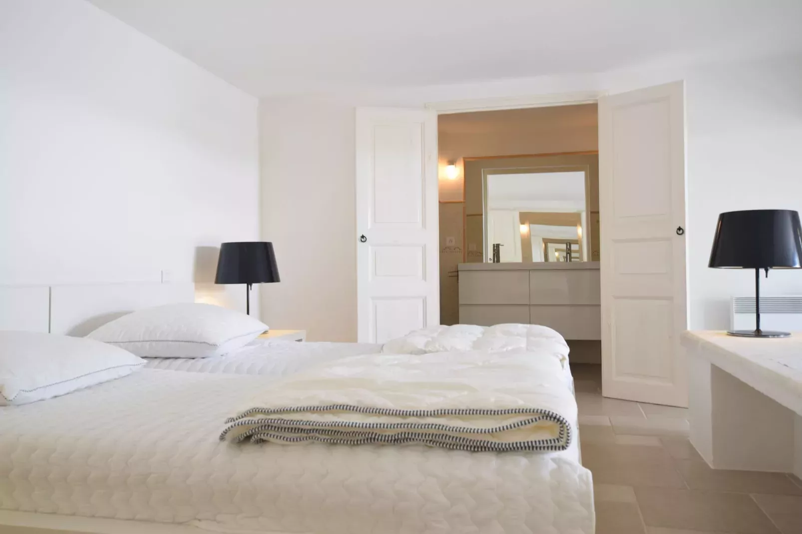 Studio - MONTBRUN-LES-BAINS-Bedroom