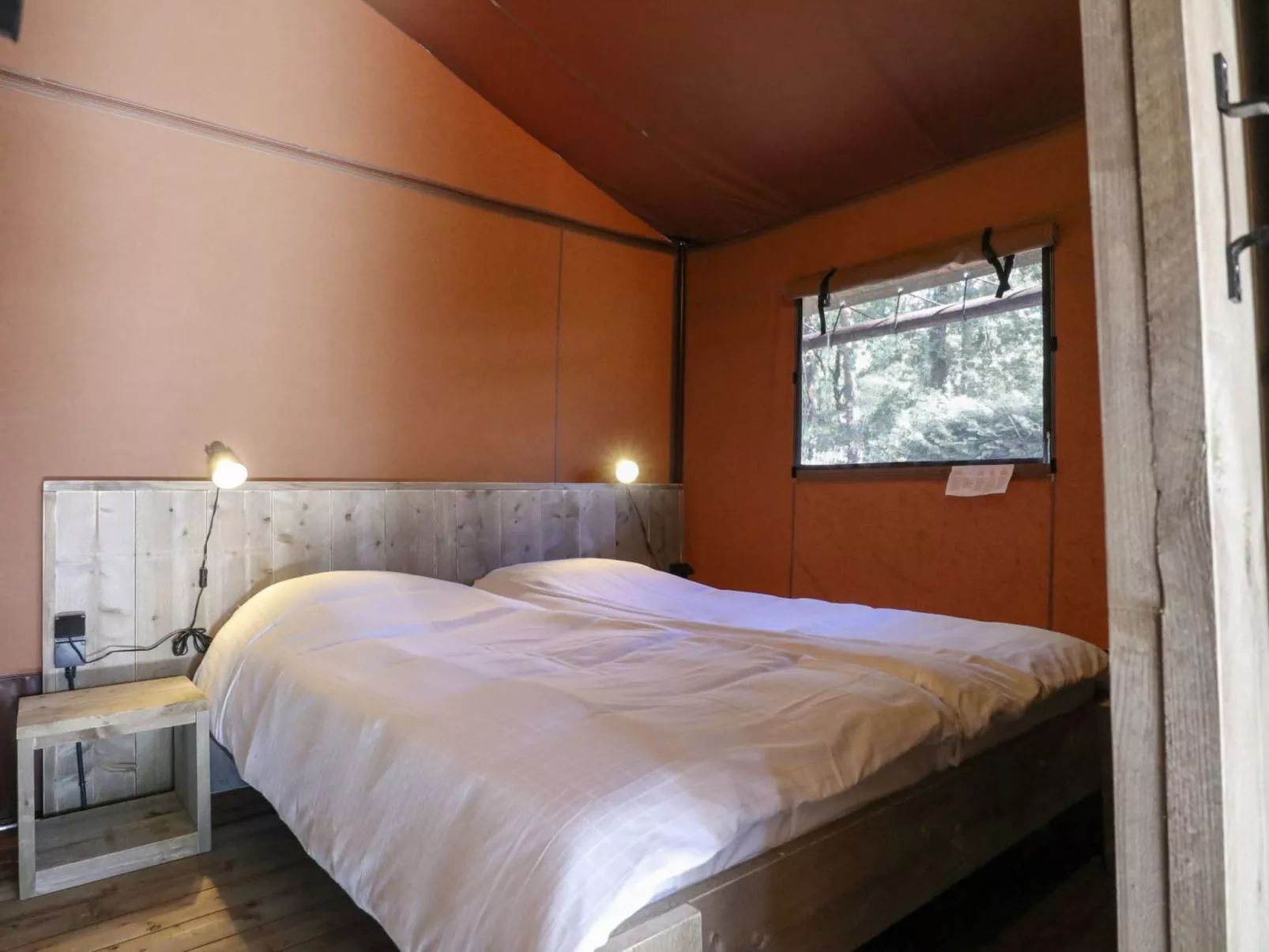 Lodgetent 5-Inside