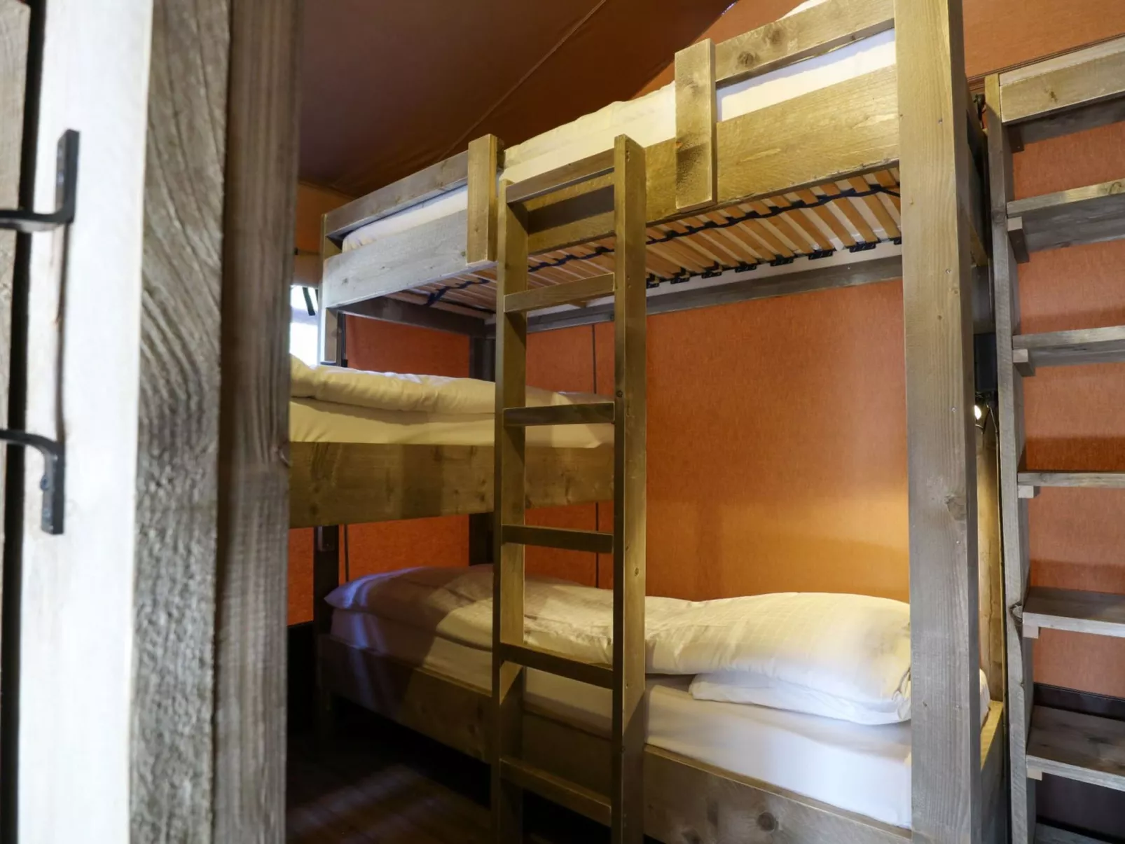 Lodgetent 5-Inside
