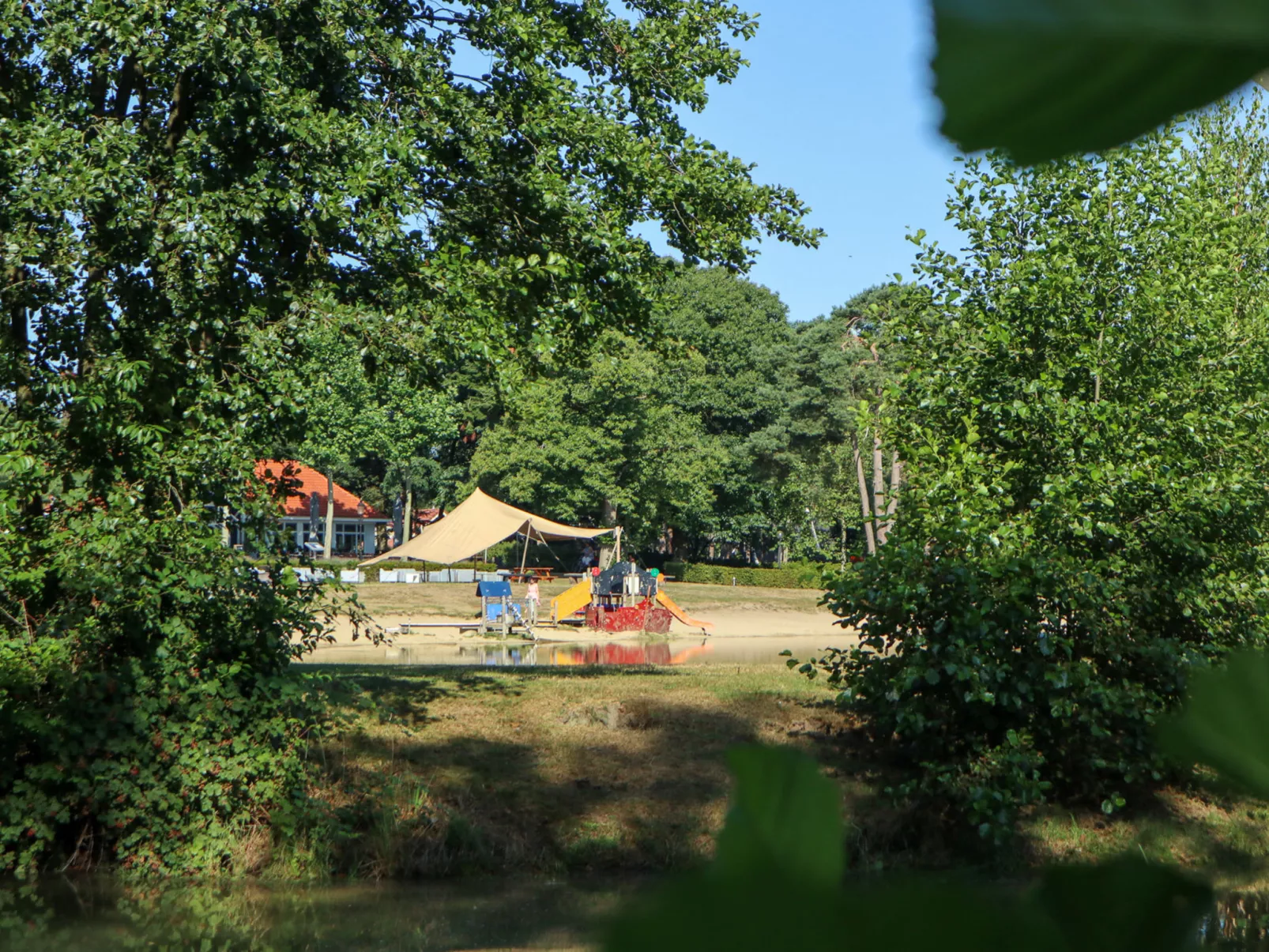 Lodgetent 5-Outside