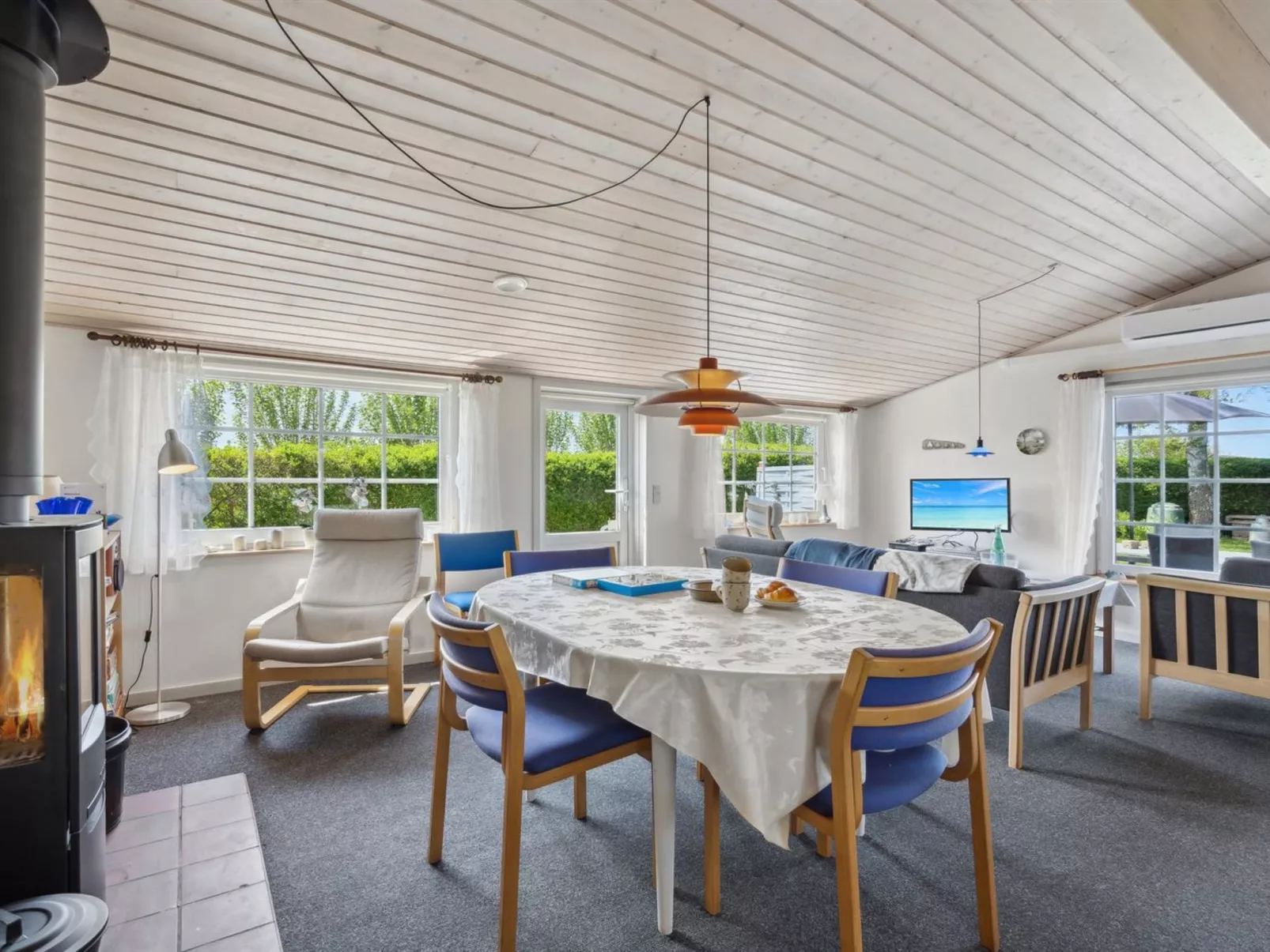 "Amy" - 150m from the sea-Inside