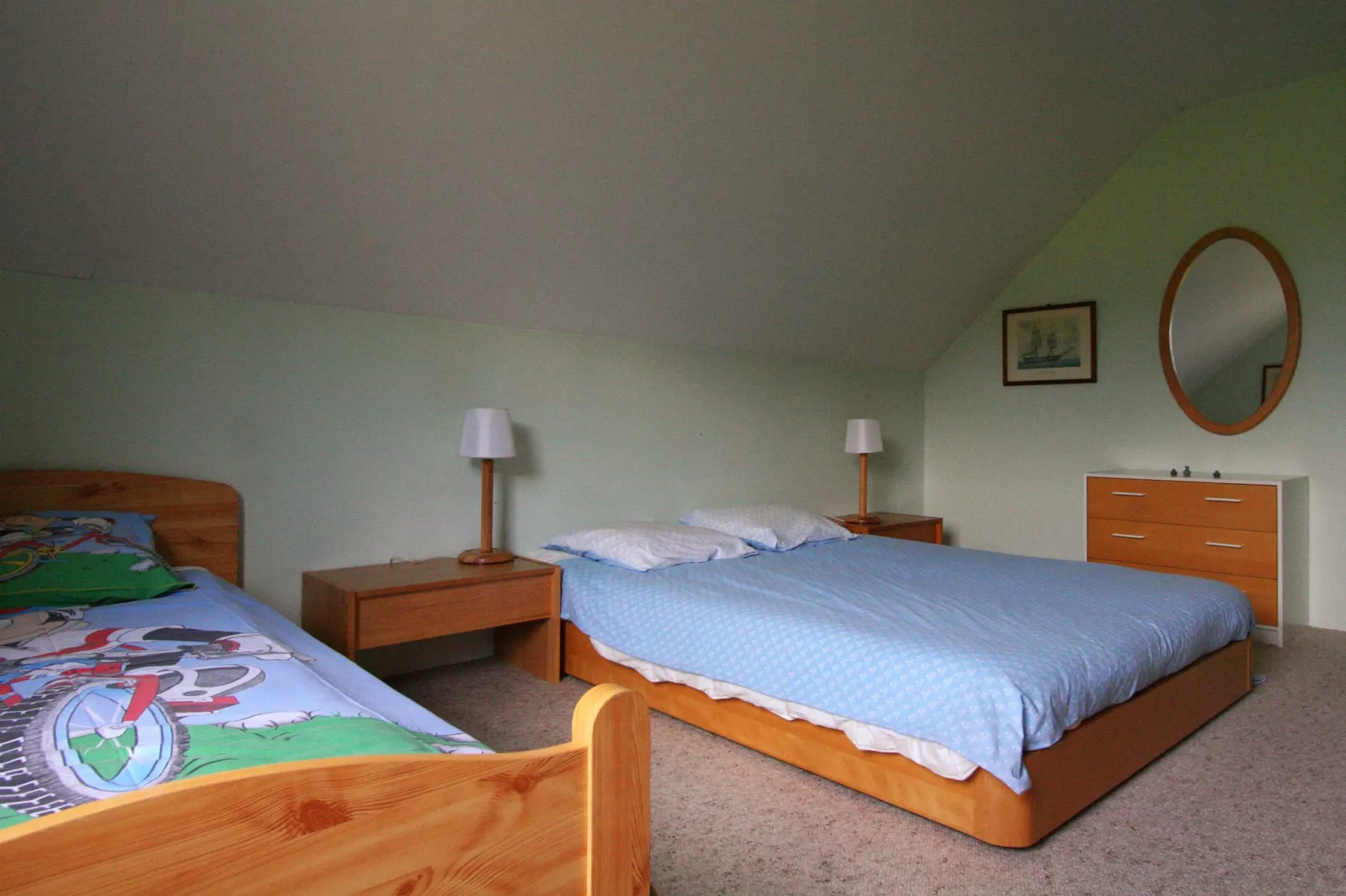 Lesternid-Bedroom