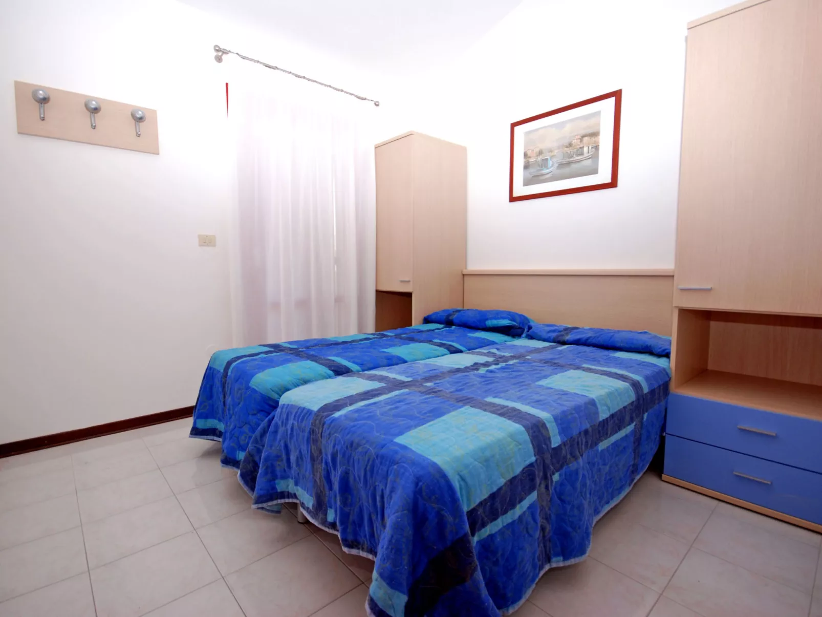 Holiday Village-Dedans