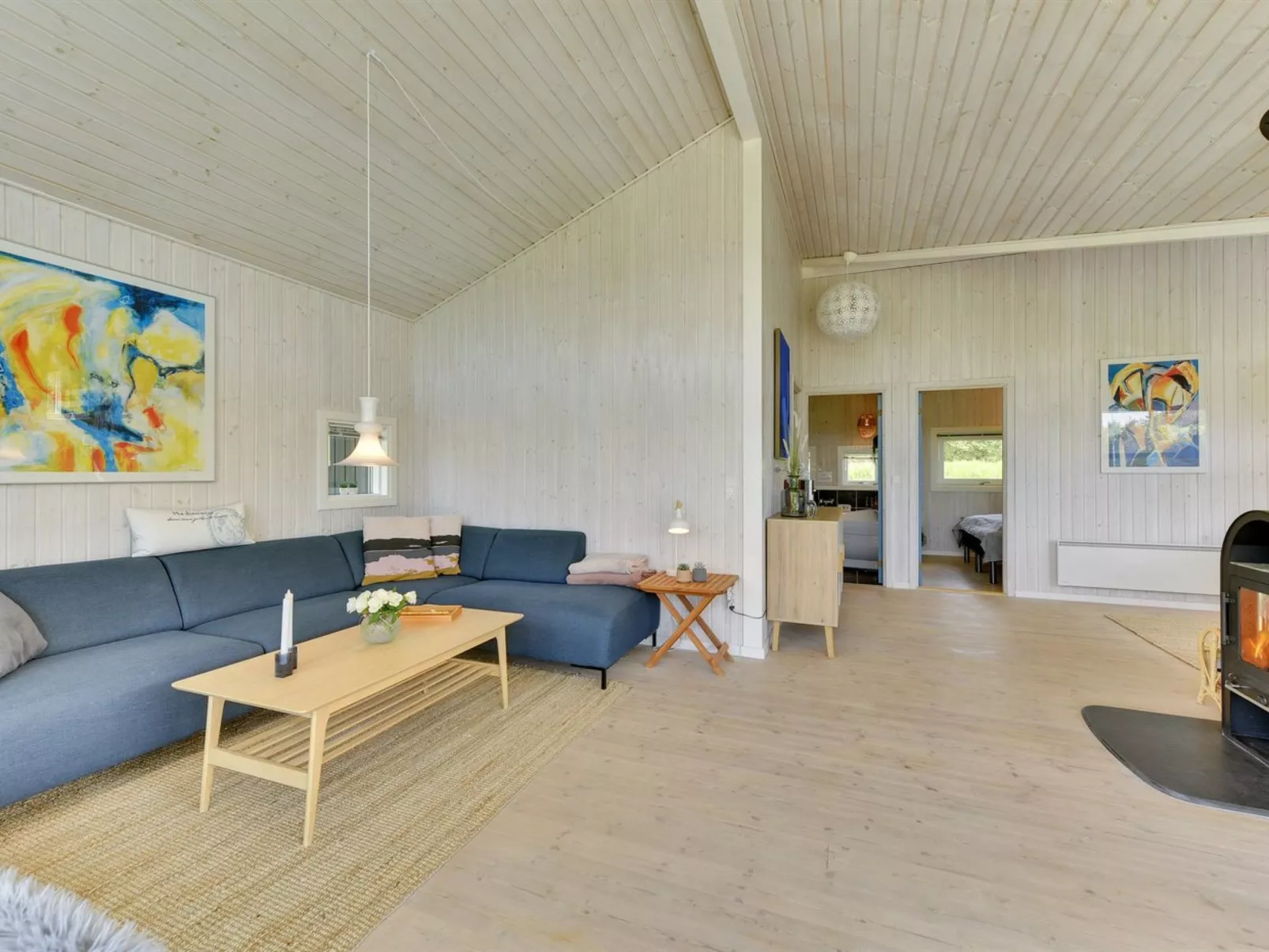 "Sviðandi" - 1.5km from the sea-Inside