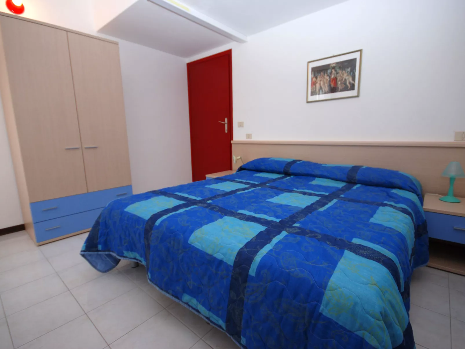 Holiday Village-Inside