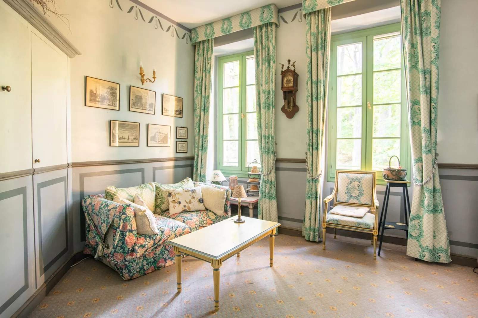 Au château près du Ventoux I-Living room