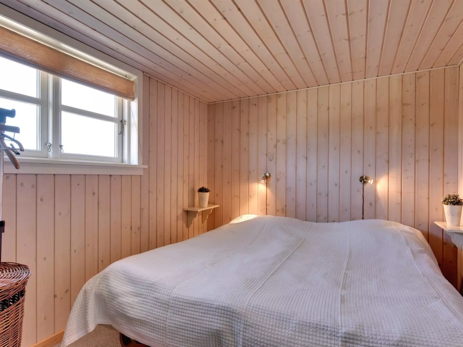 "Anik" - 100m from the sea-Inside