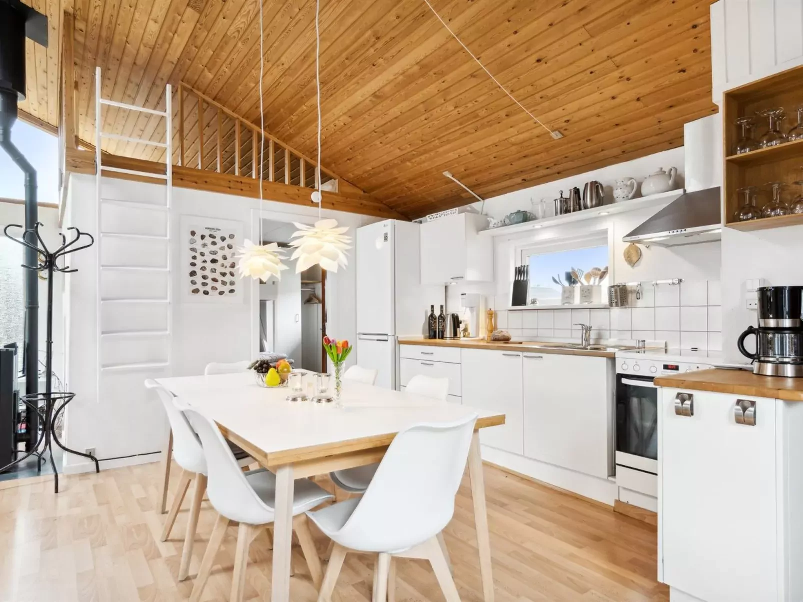 "Soila" - 150m from the sea-Inside