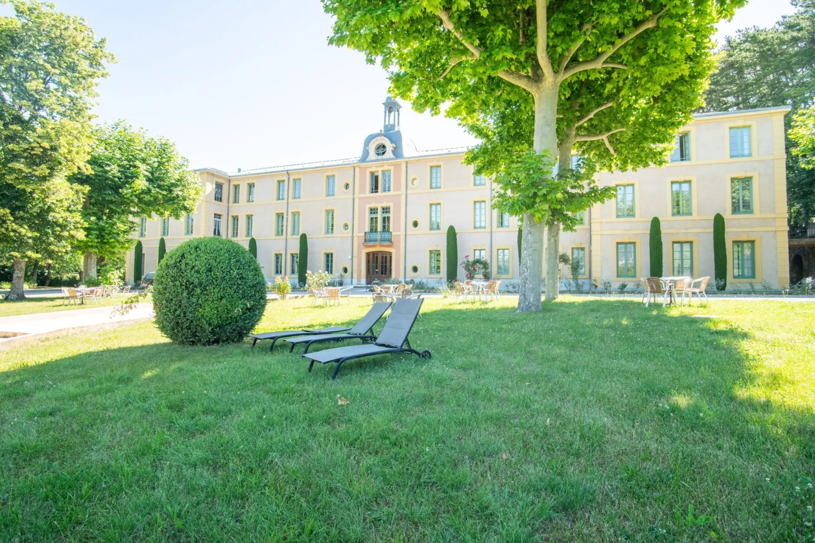 Au château près du Ventoux I-Exterior summer