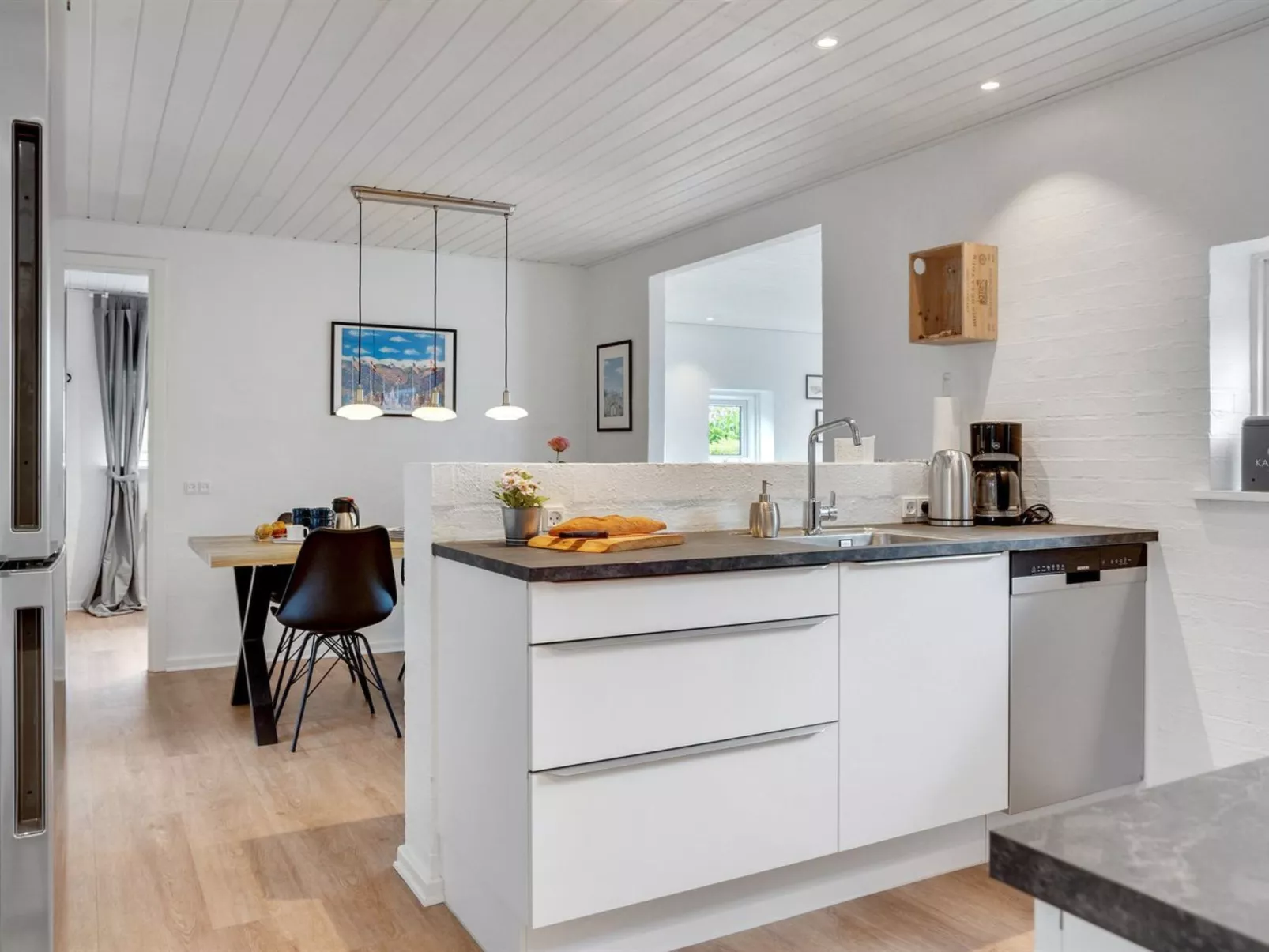 "Kiersten" - 5km from the sea-Inside