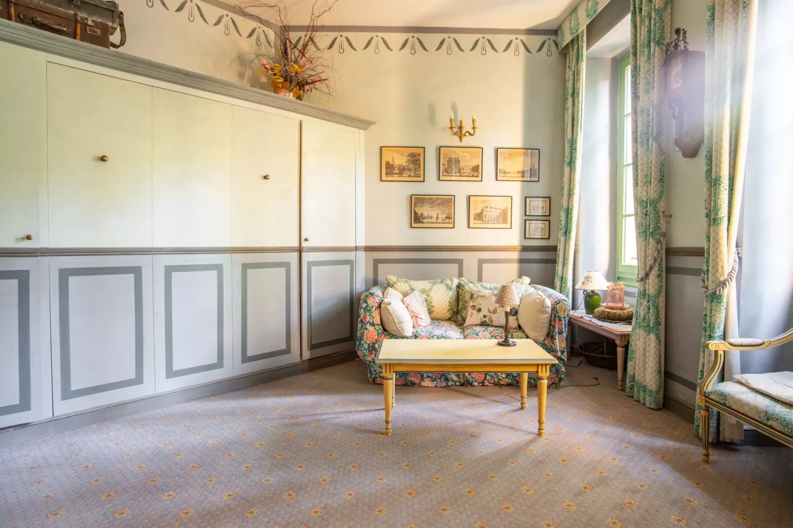 Au château près du Ventoux I-Living room