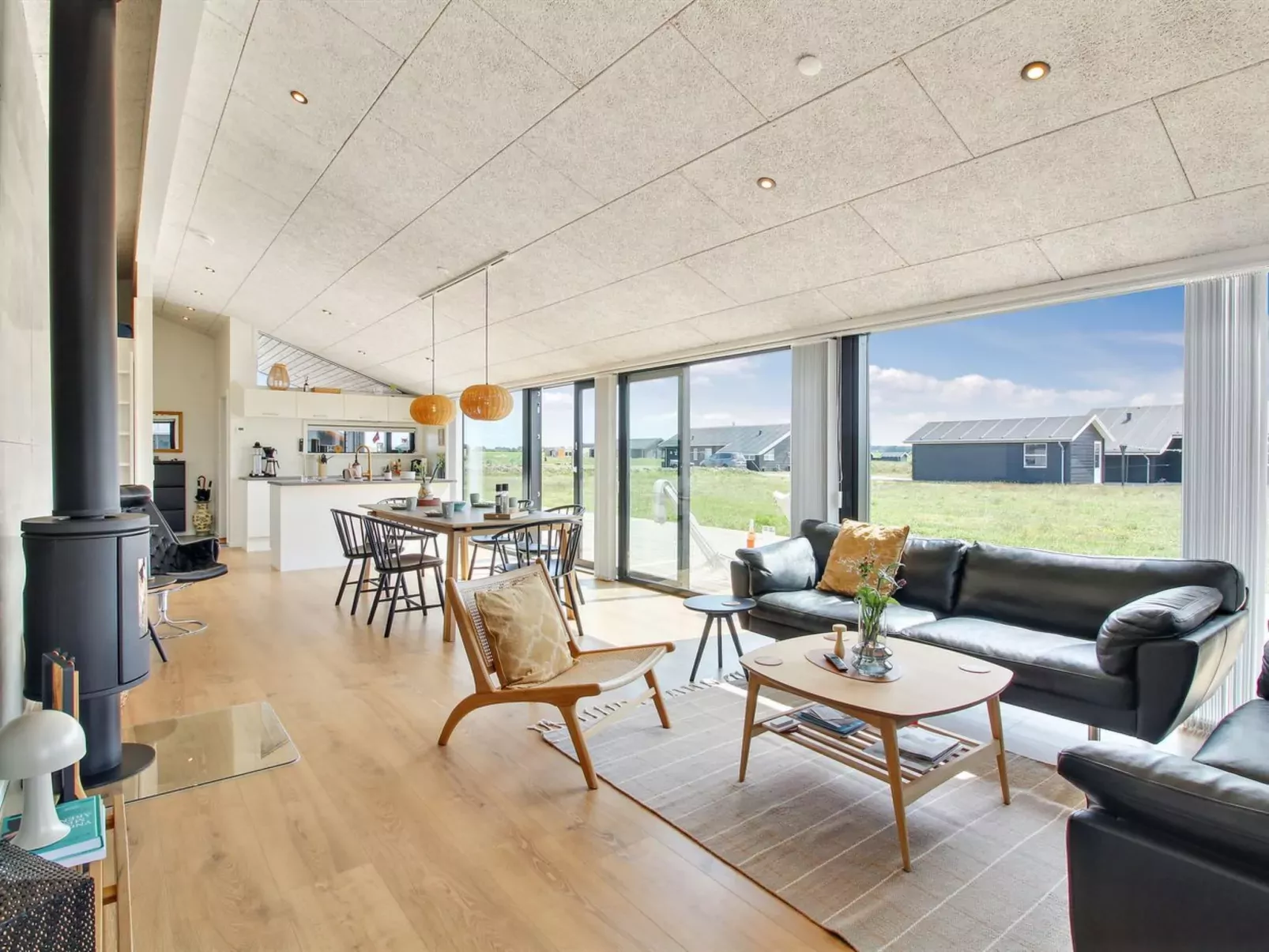 "Serey" - 1.4km from the sea-Inside