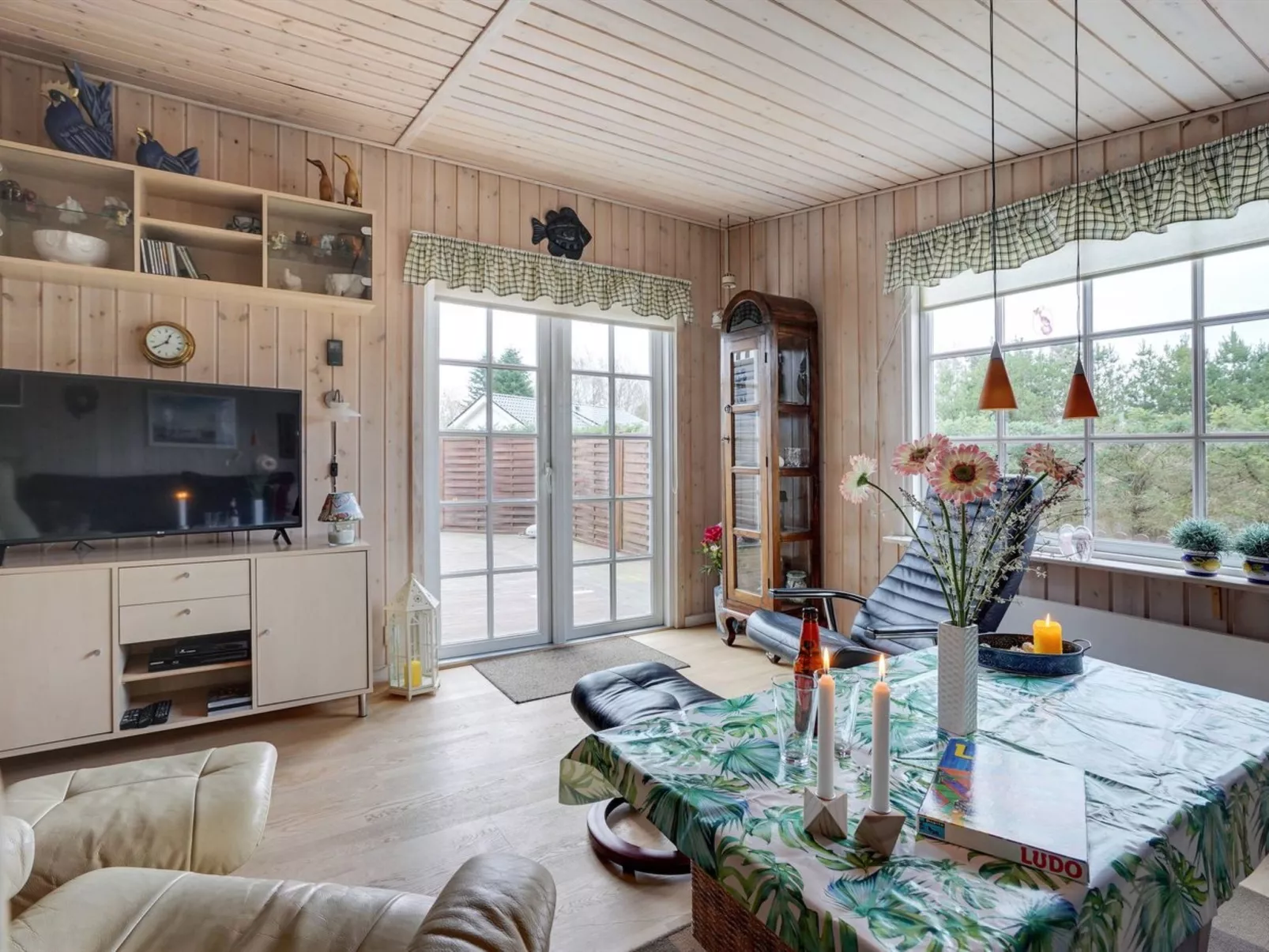 "Haidi" - 300m from the sea-Drinnen