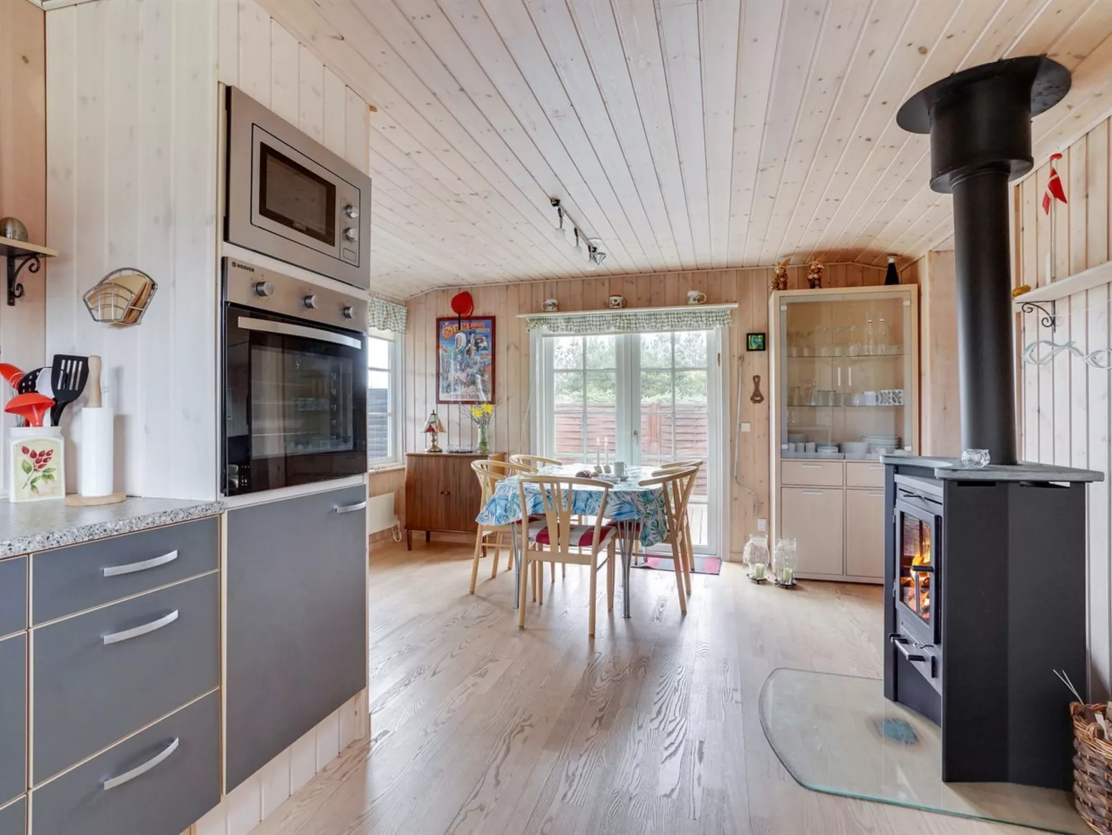 "Haidi" - 300m from the sea-Drinnen