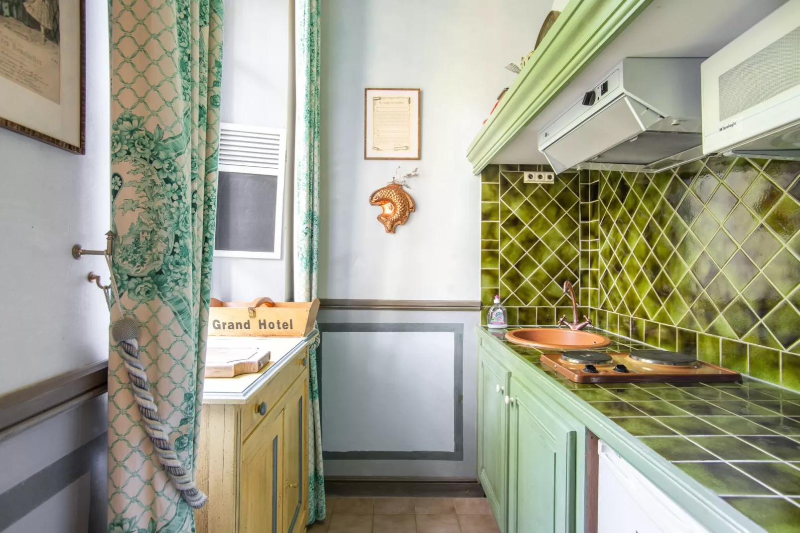 Au château près du Ventoux I-Kitchen
