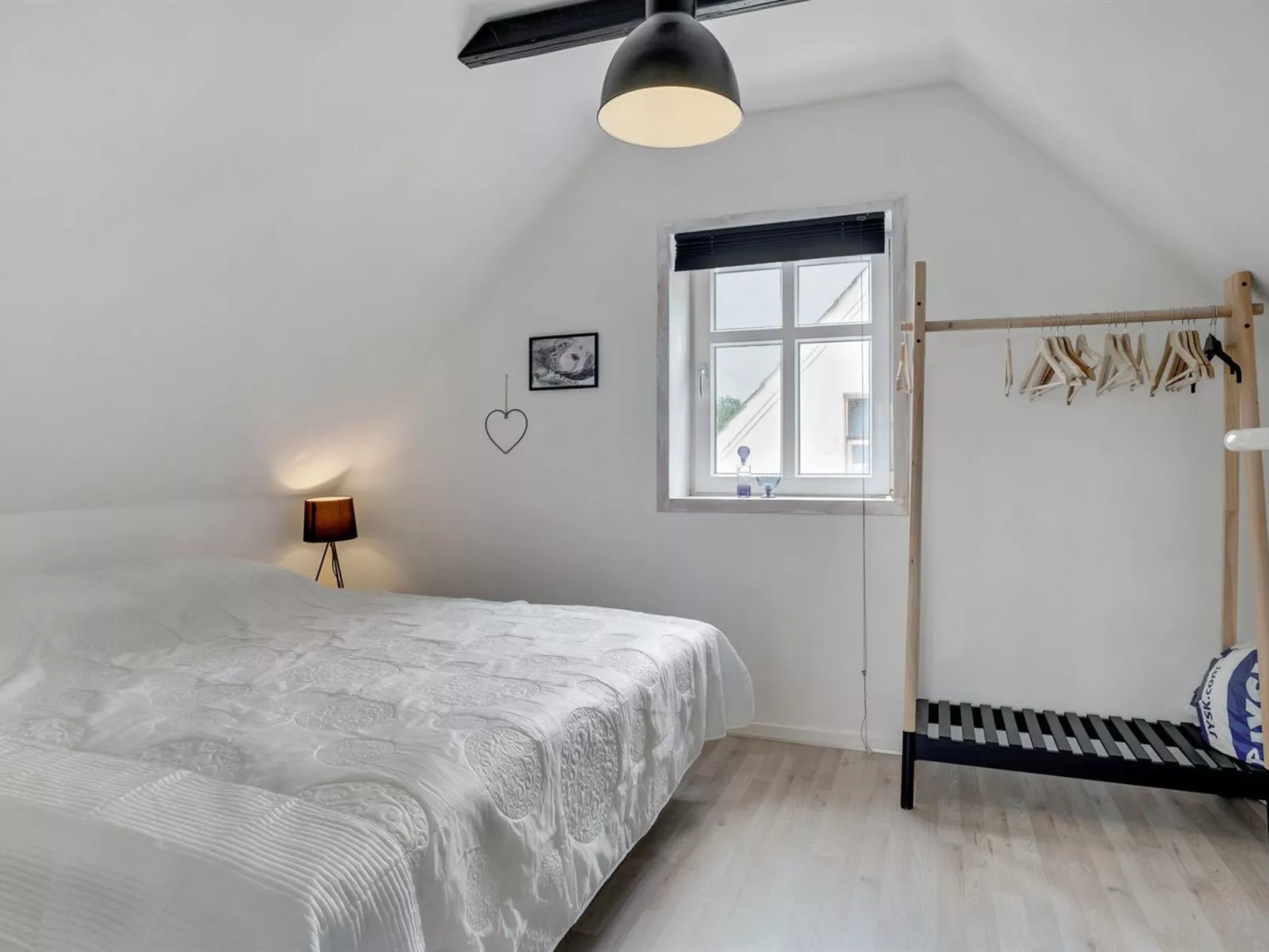 "Neno" - 2.2km from the sea-Inside