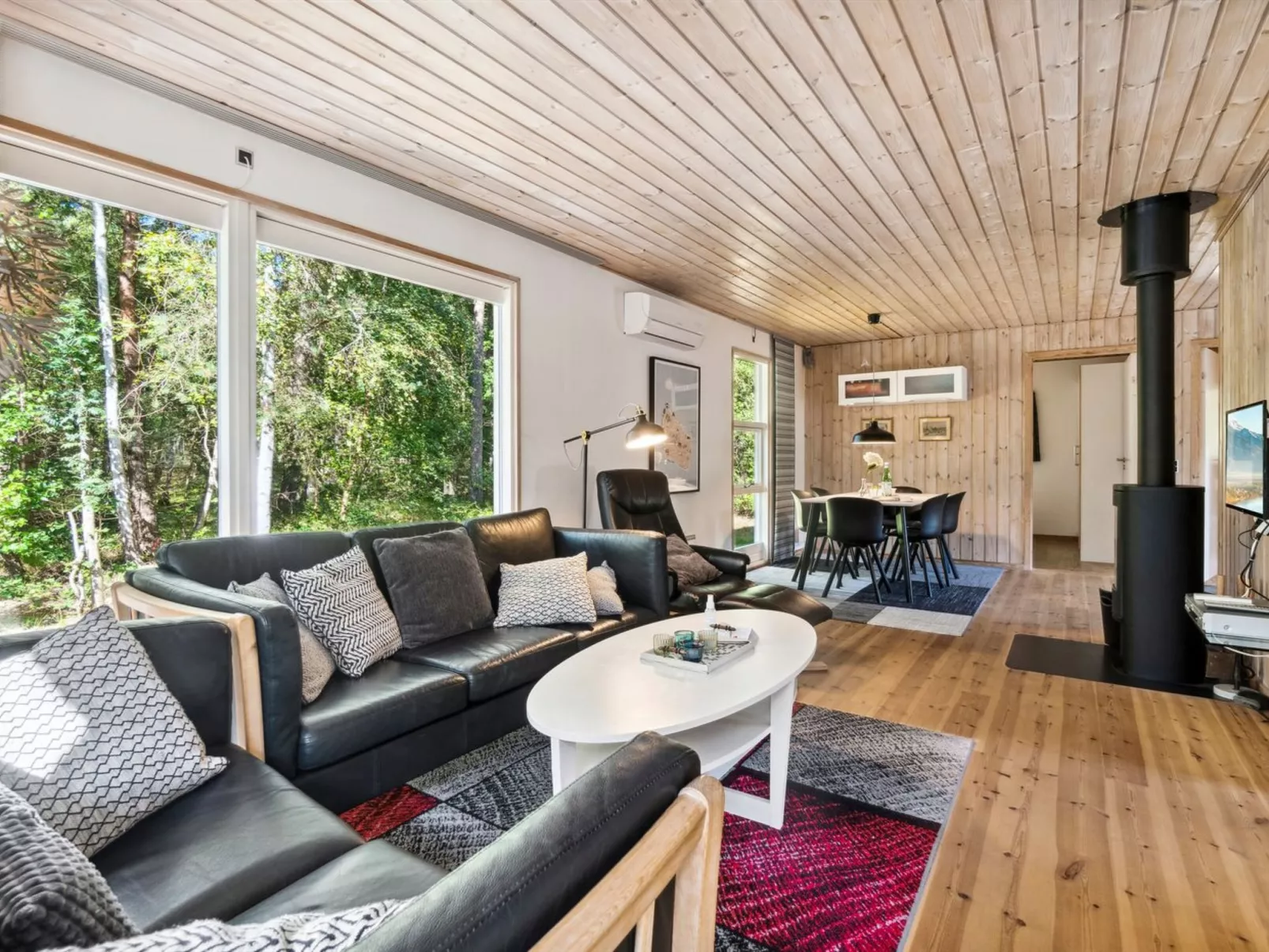 "Eftim" - 600m from the sea-Inside
