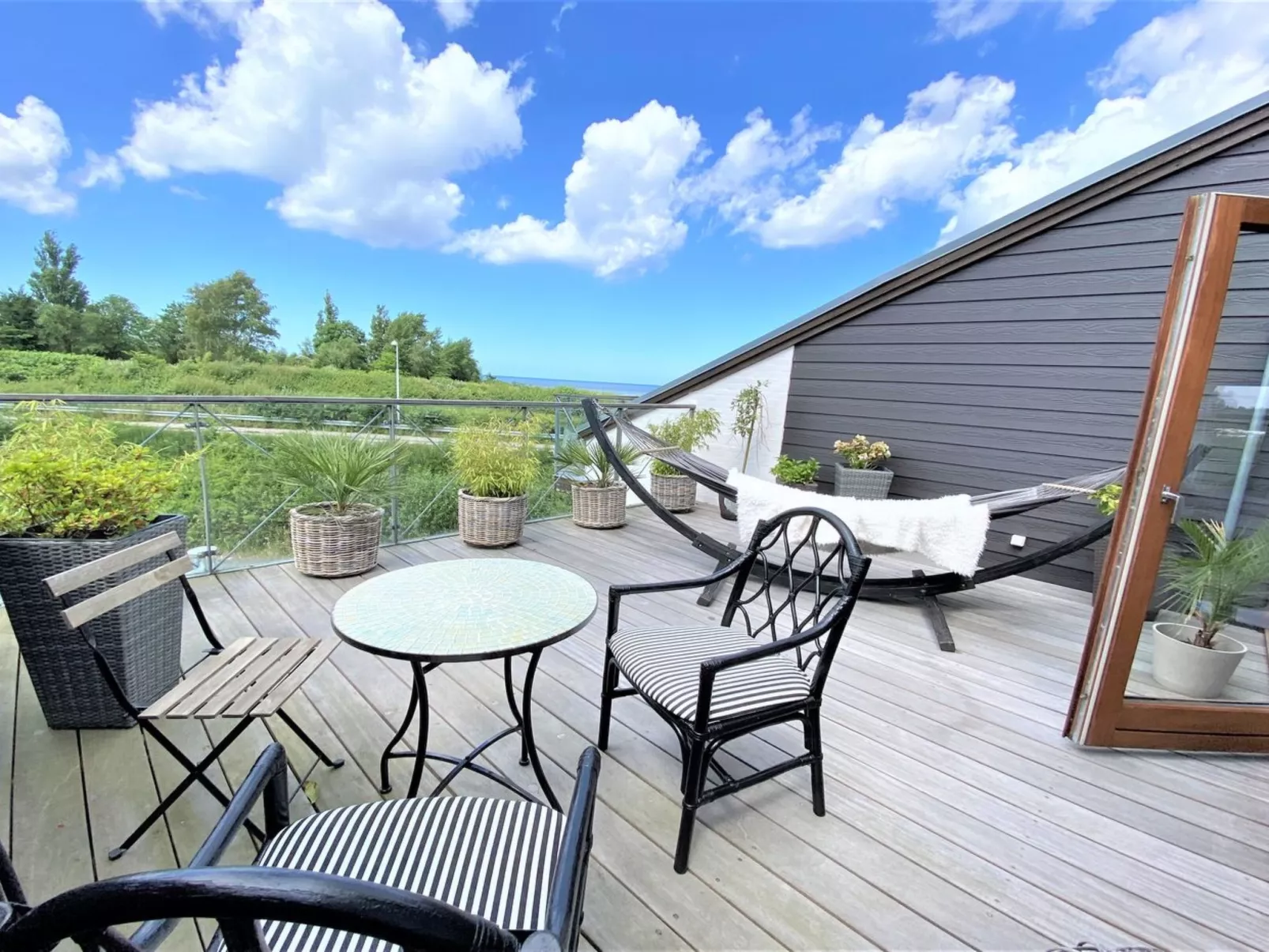 "Bena" - 150m from the sea-Draußen