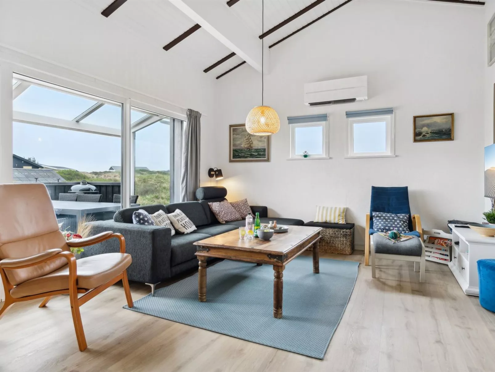 "Boris" - 250m from the sea-Drinnen