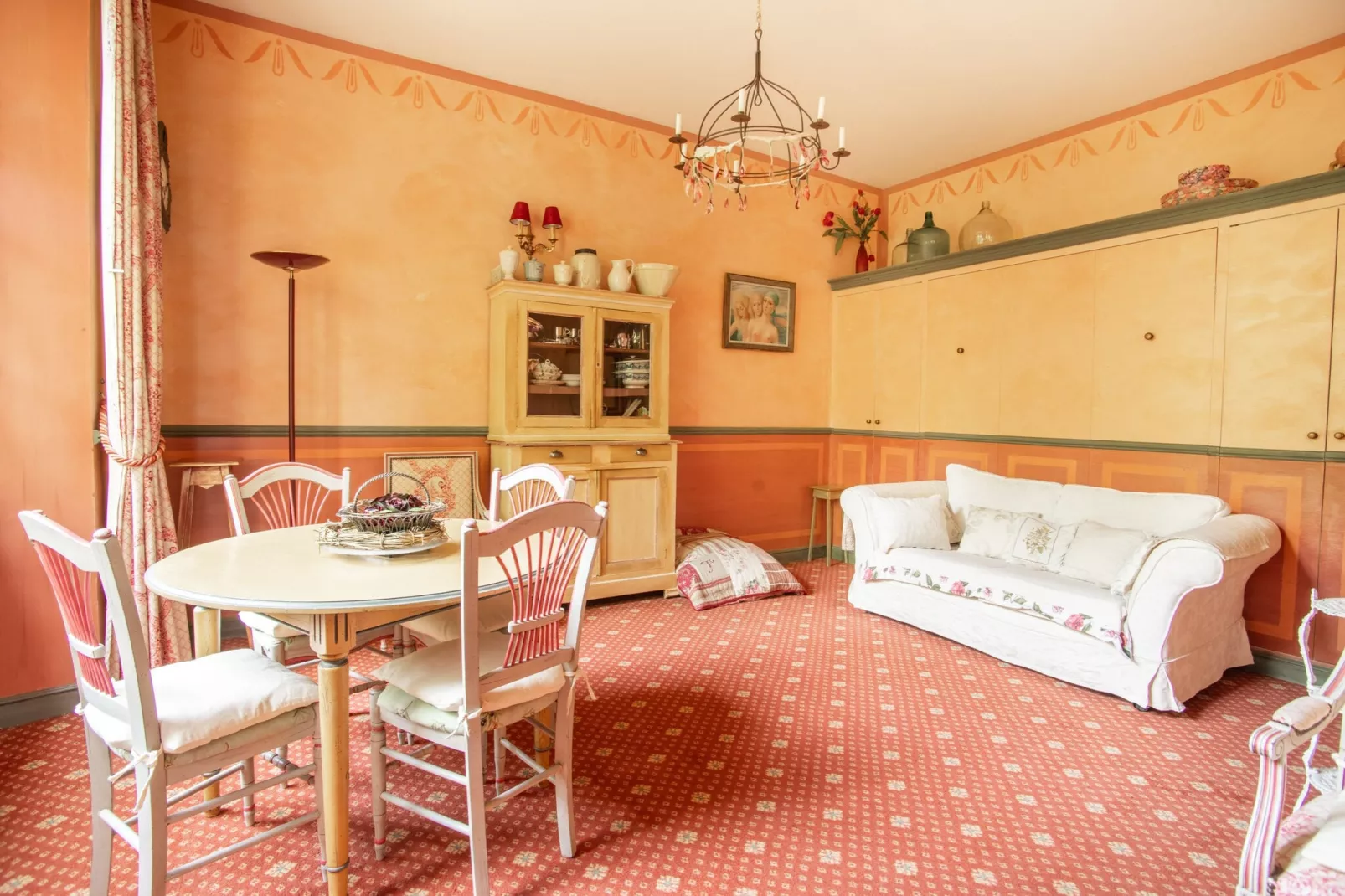 Au château près du Ventoux III-Living room