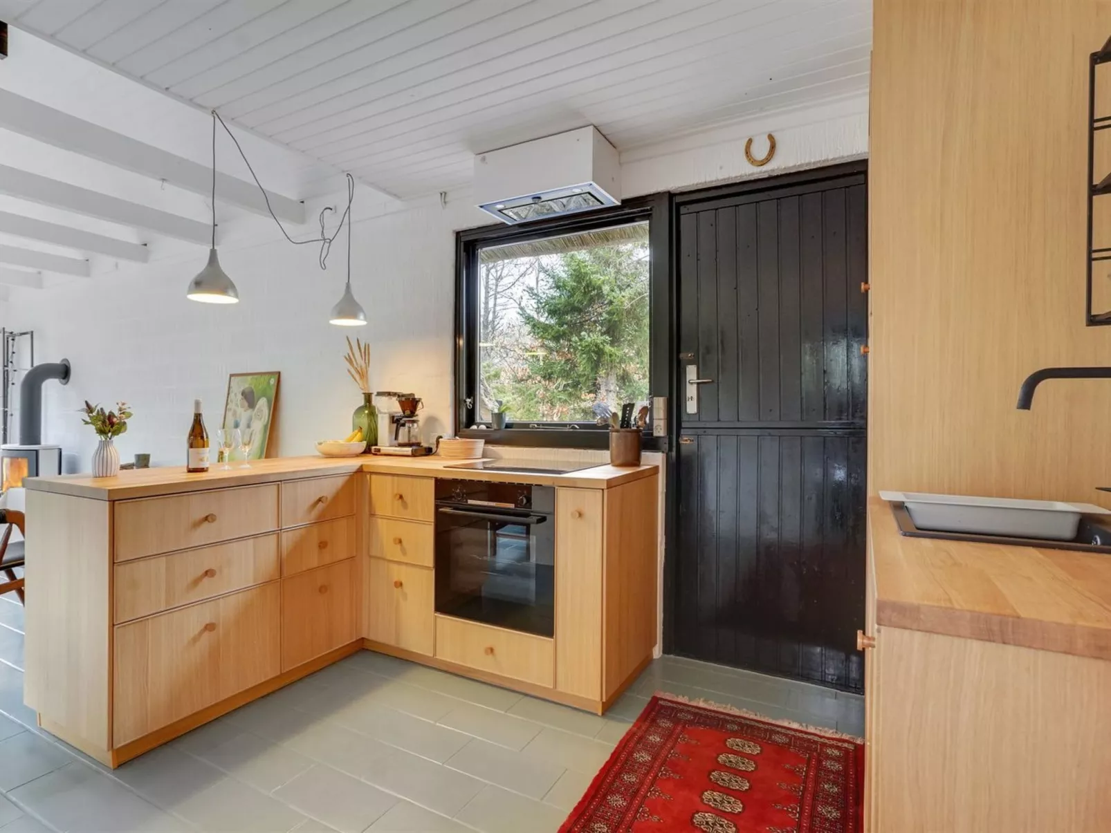"Olaf" - 1.4km from the sea-Inside